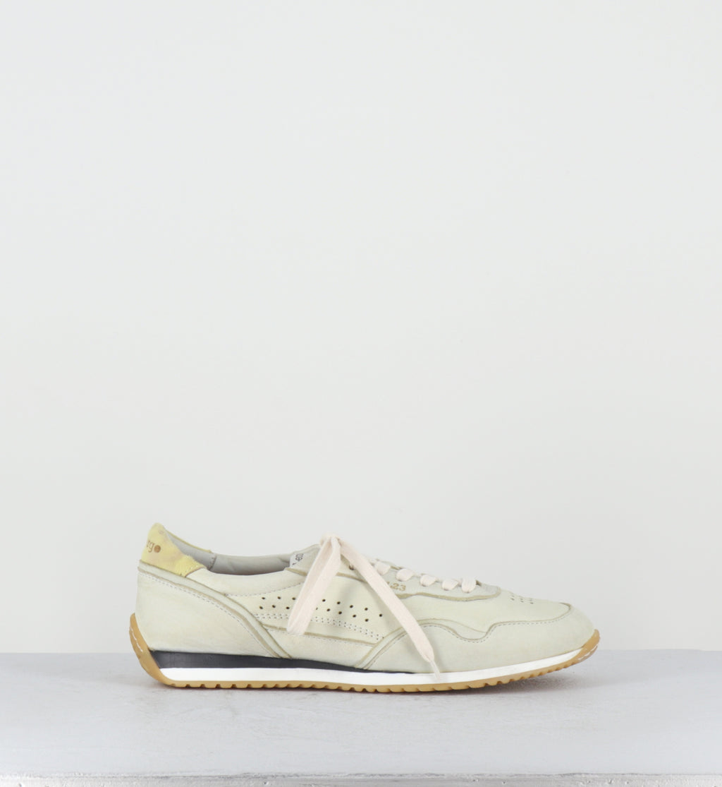 Sneakers en cuir crème - 1B01B CERVO POLENTA