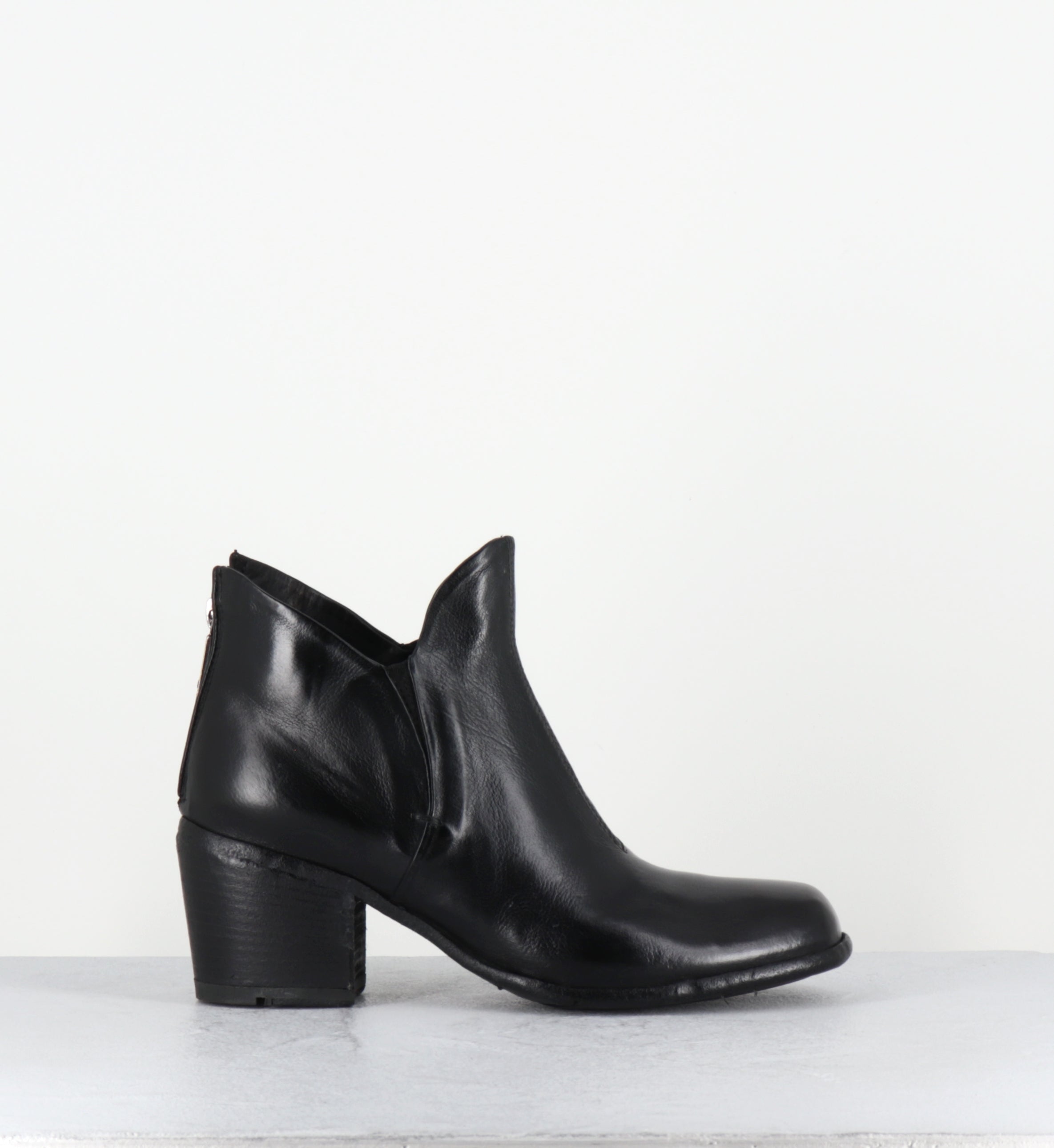 Boots en cuir noir - IO04A RANCH NERO