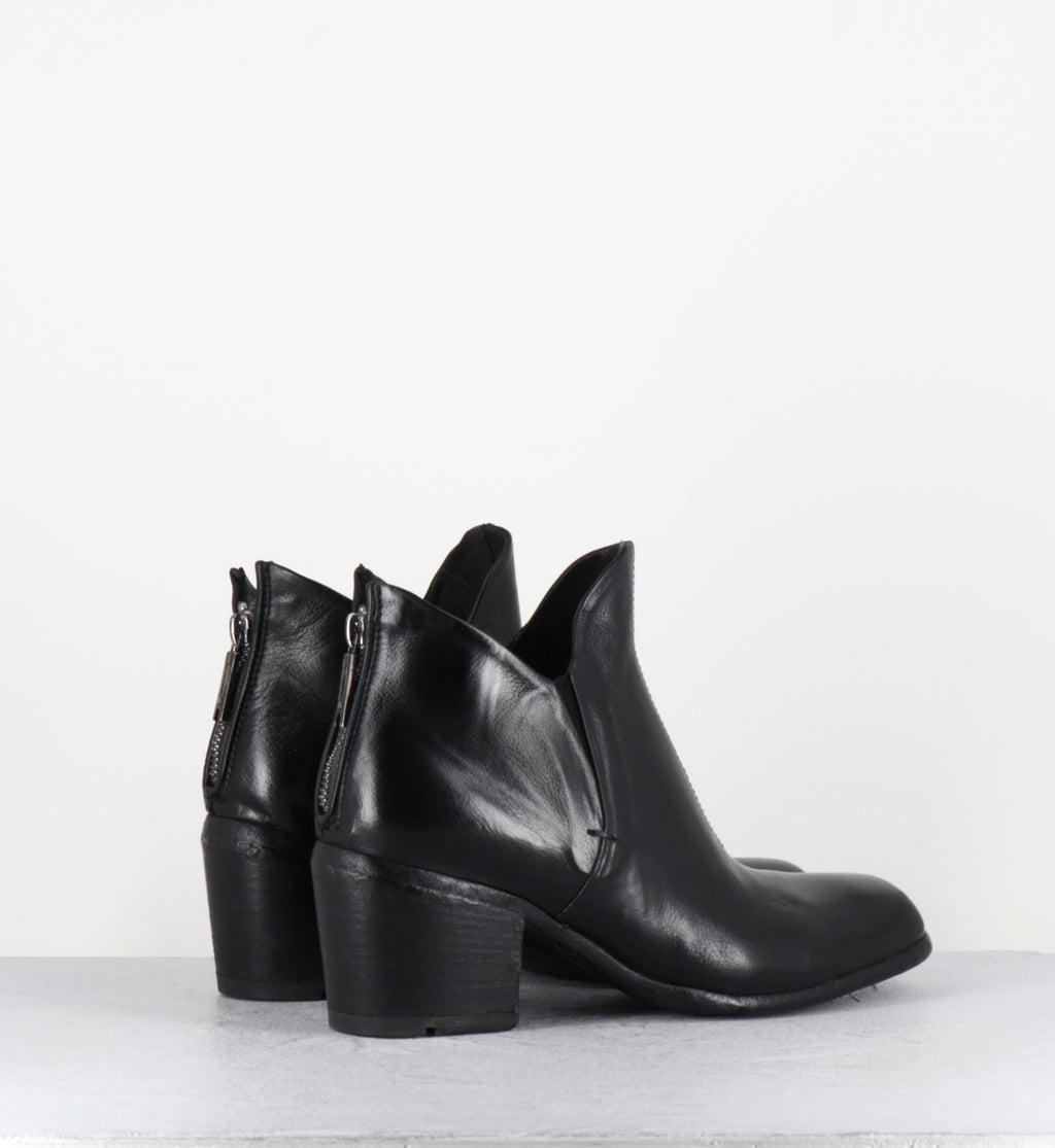 Boots en cuir noir - IO04A RANCH NERO
