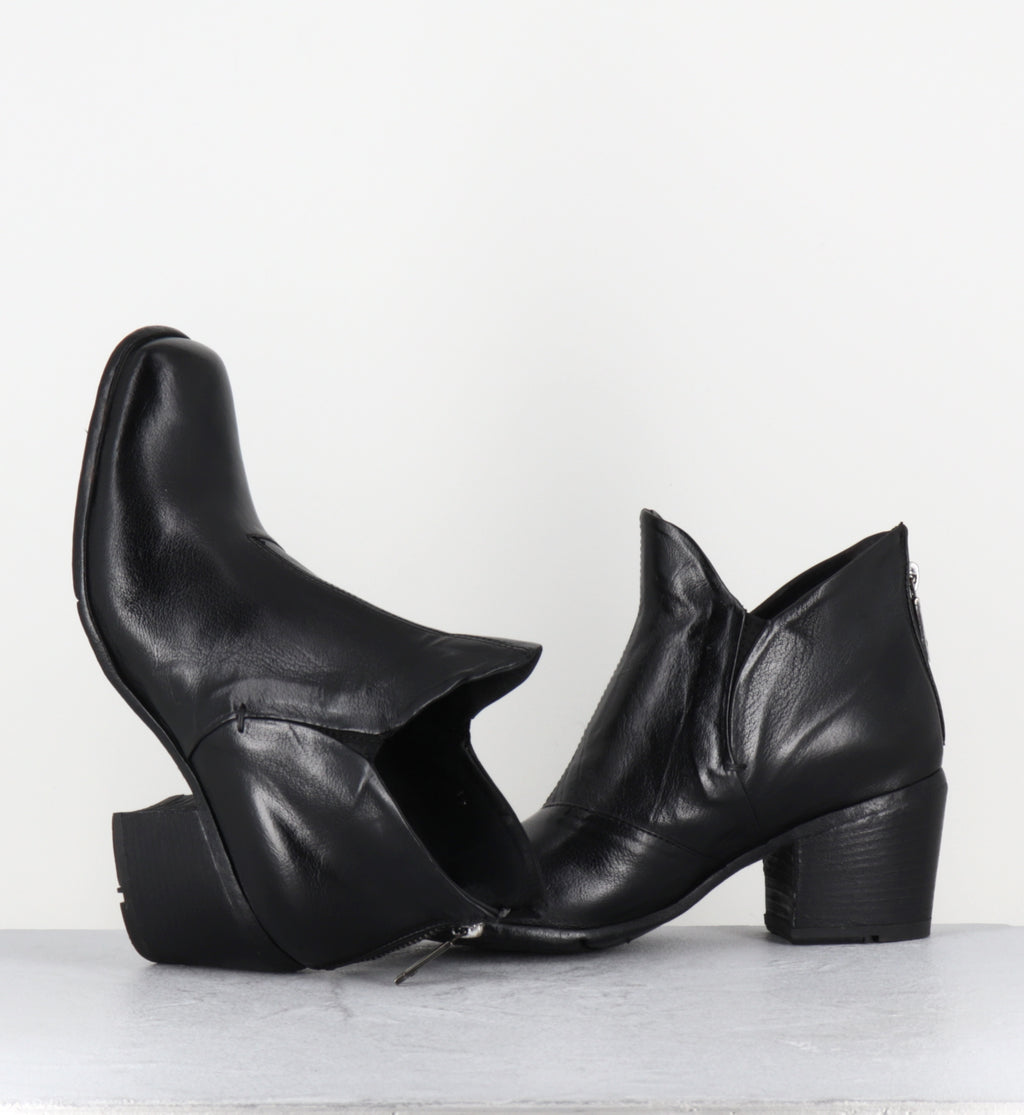 Boots en cuir noir - IO04A RANCH NERO