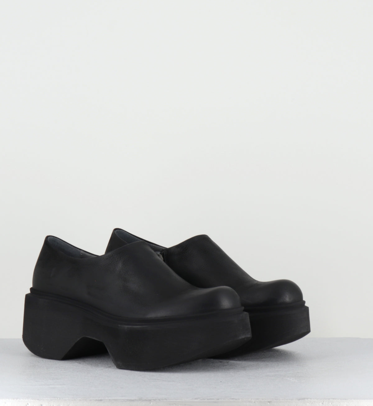 Sabot en cuir noir à plateforme - 10980 GAS NERO