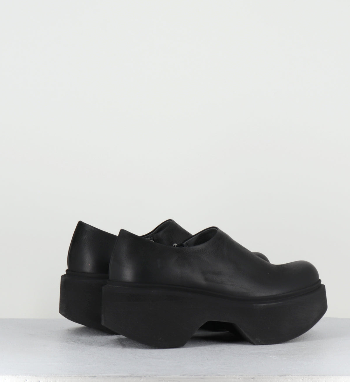 Sabot en cuir noir à plateforme - 10980 GAS NERO