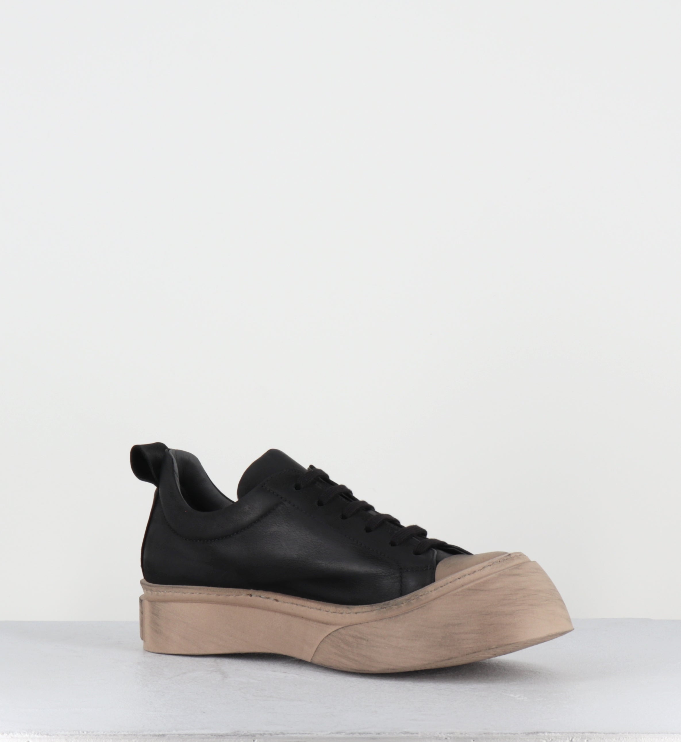 Chaussures à lacets en cuir noir semelle épaisse - 2743 NERO