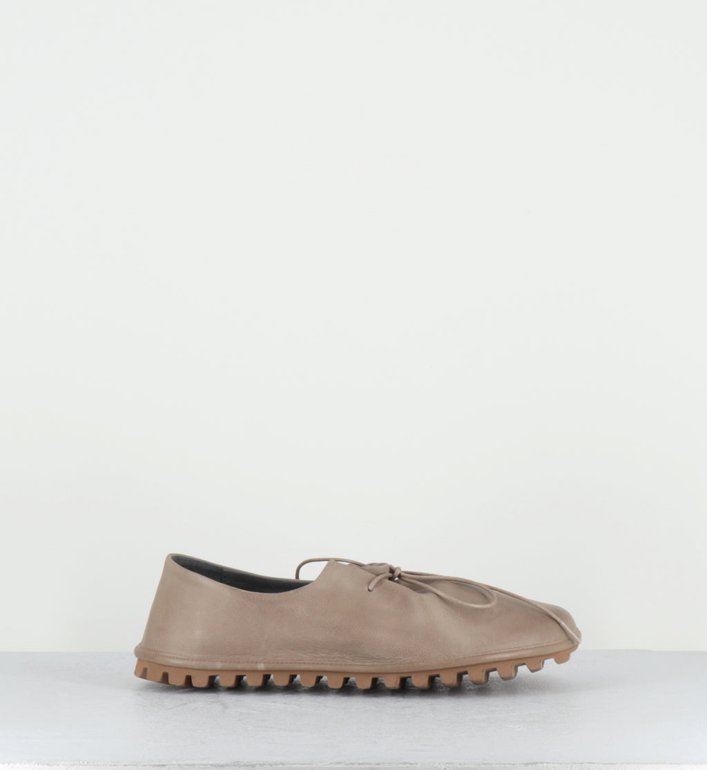 Chaussures à lacets en cuir taupe - 9782 GAS MALTO
