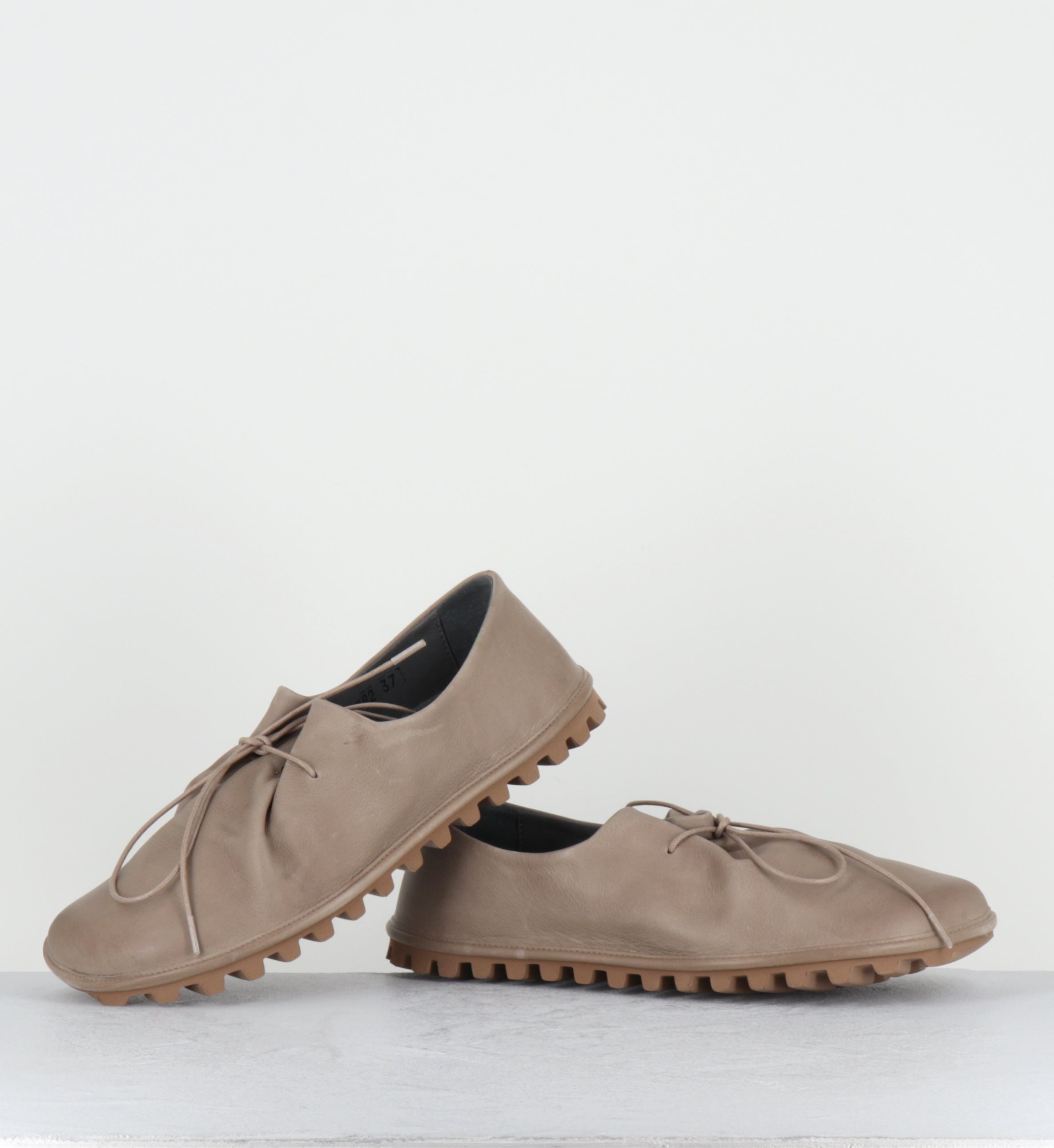Chaussures à lacets en cuir taupe - 9782 GAS MALTO