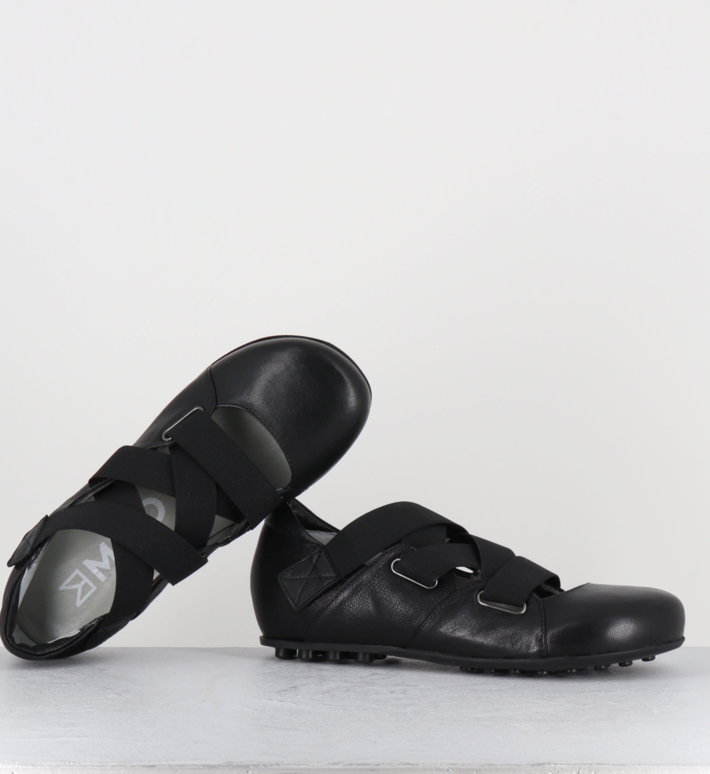 Ballerines en cuir noir à scratch - 10810 MILO NERO