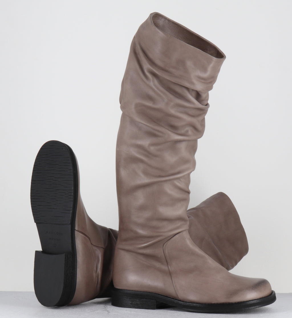 Bottes plissé en cuir taupe - TAZIO TALL BOOT TAUPE