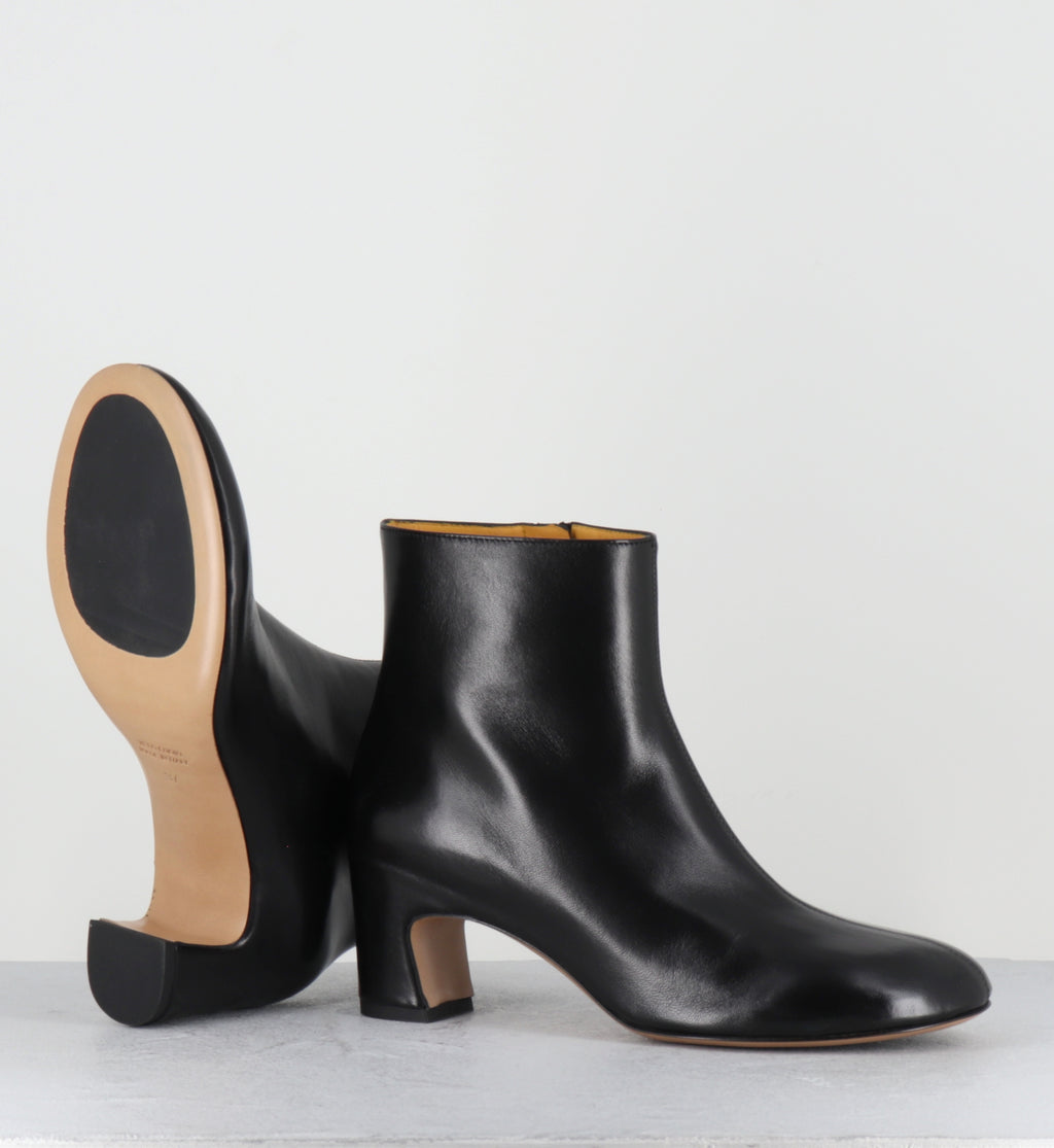 Boots en cuir noir souple à bout rond - A1708 SETA NERO