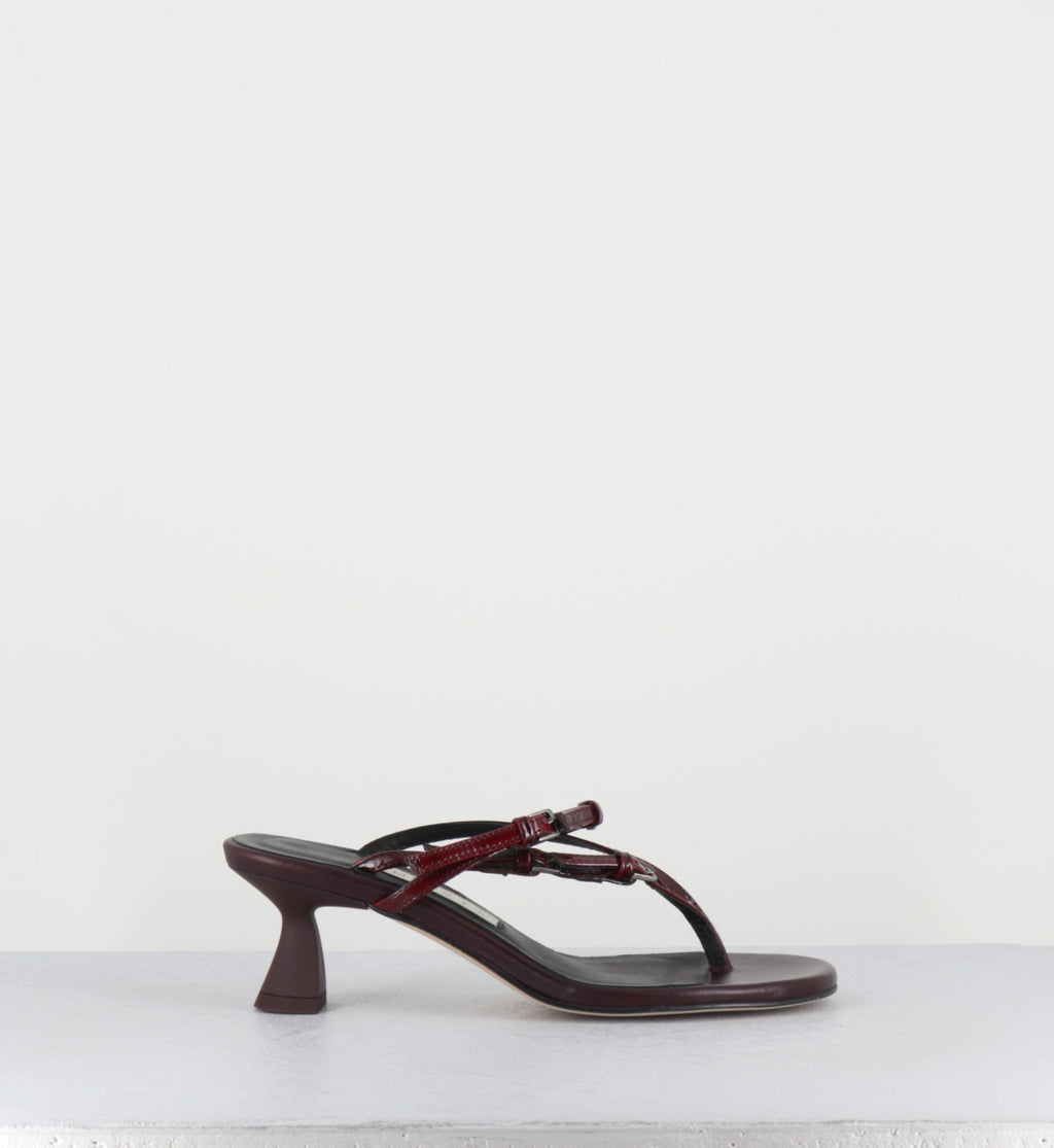 Tongs à talon en cuir bordeaux - ABISAI BURGUNDY SANDALS
