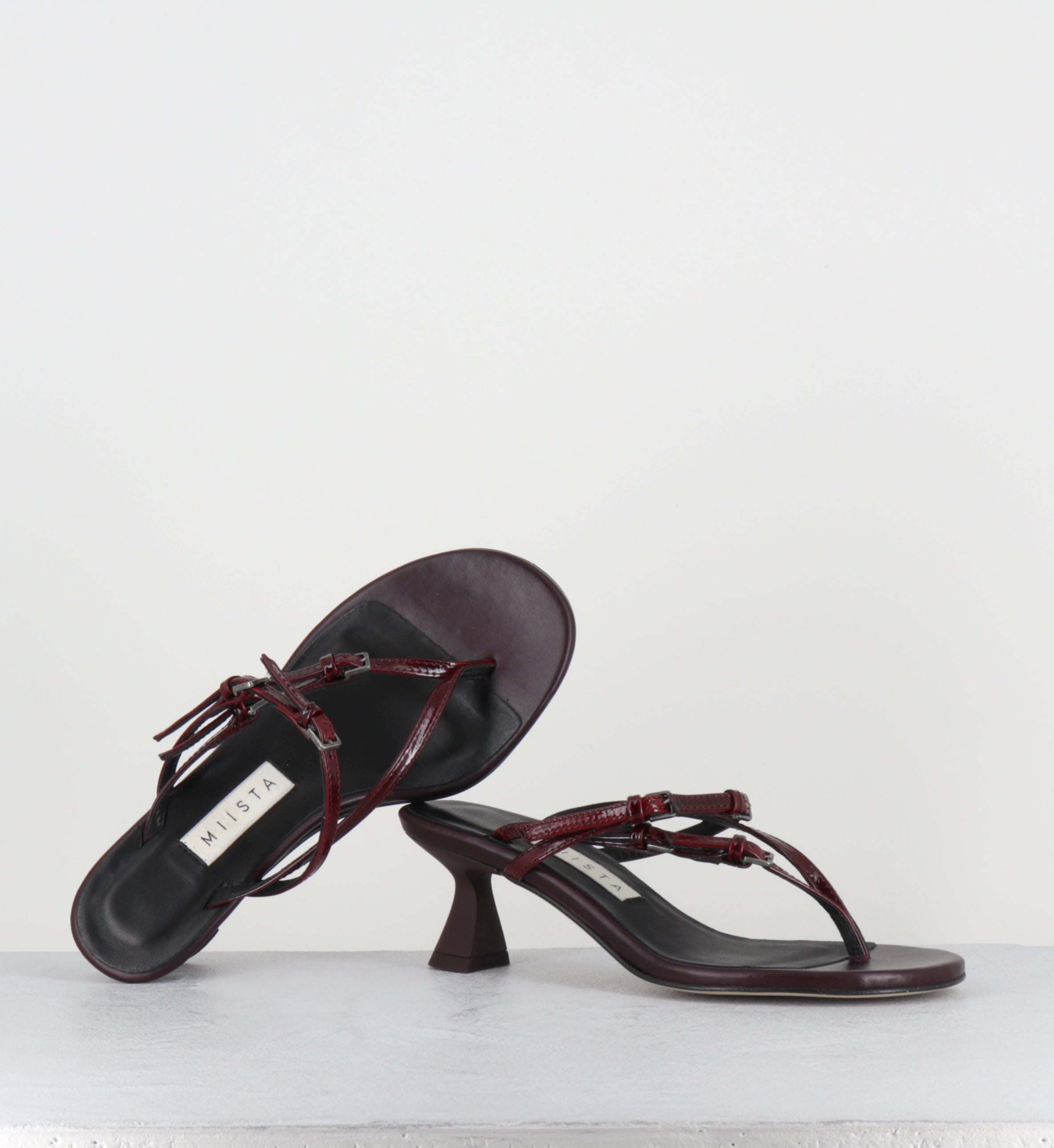 Tongs à talon en cuir bordeaux - ABISAI BURGUNDY SANDALS