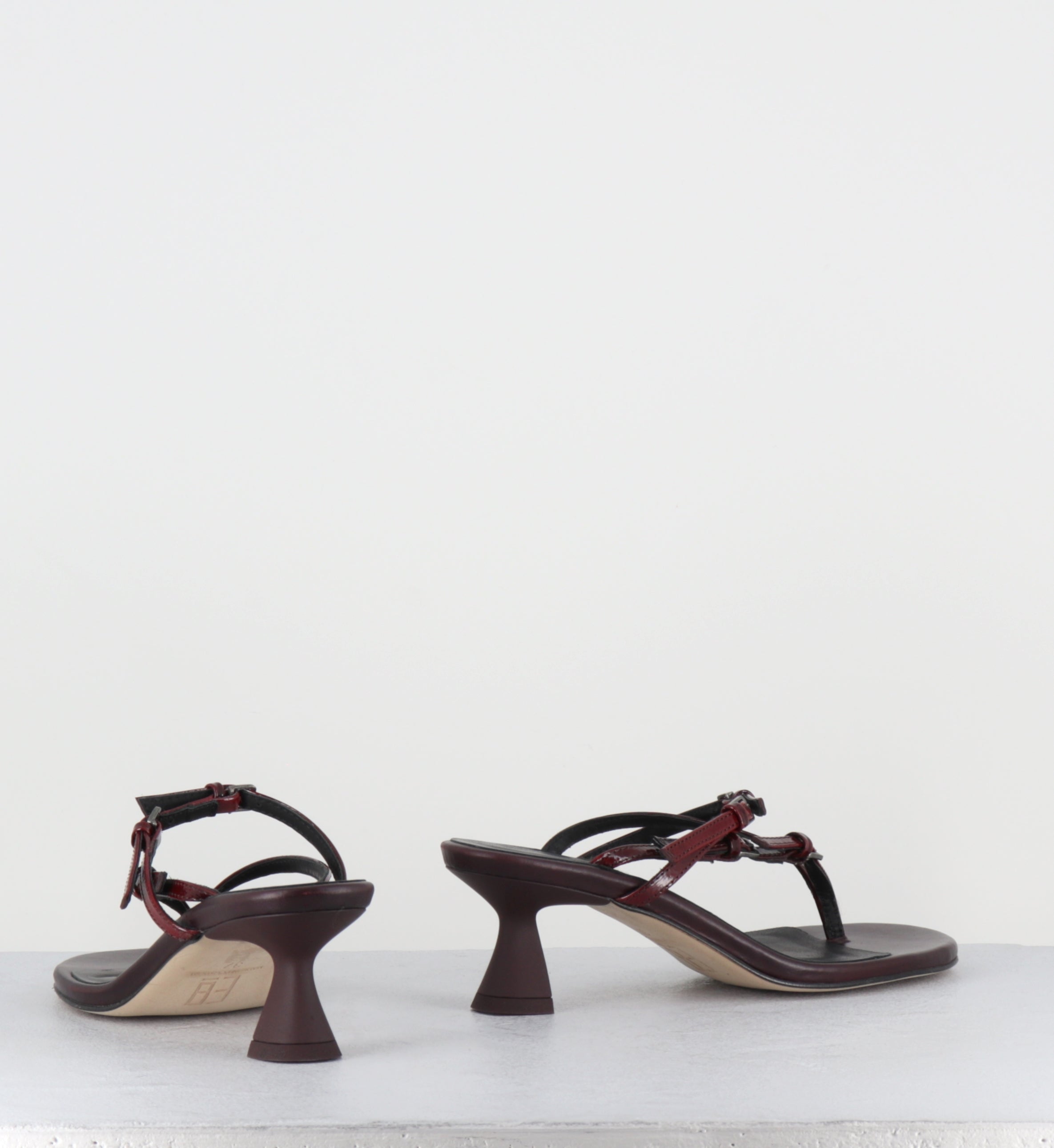 Tongs à talon en cuir bordeaux - ABISAI BURGUNDY SANDALS