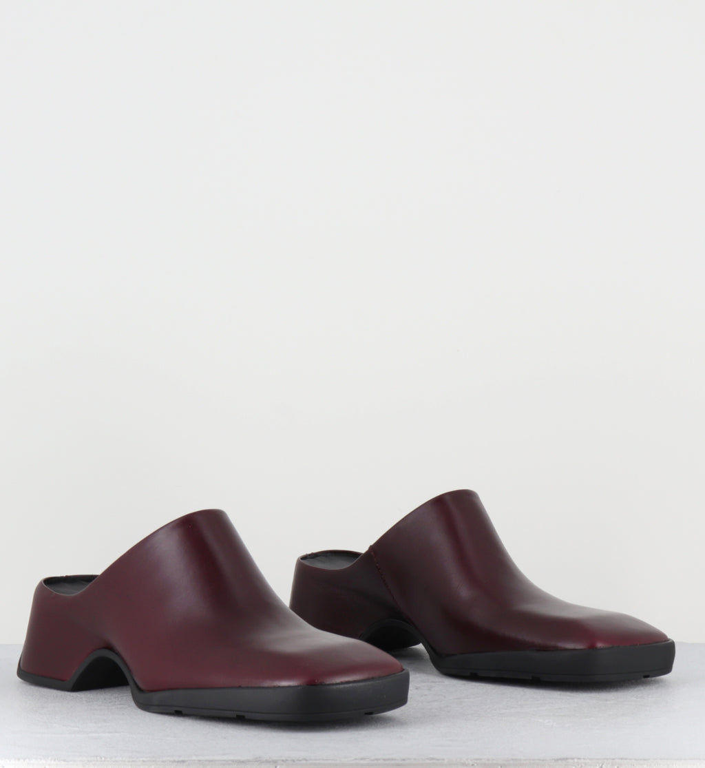 Mules sabot en cuir bordeaux bout carré - AMOY MURGUNDY MULES
