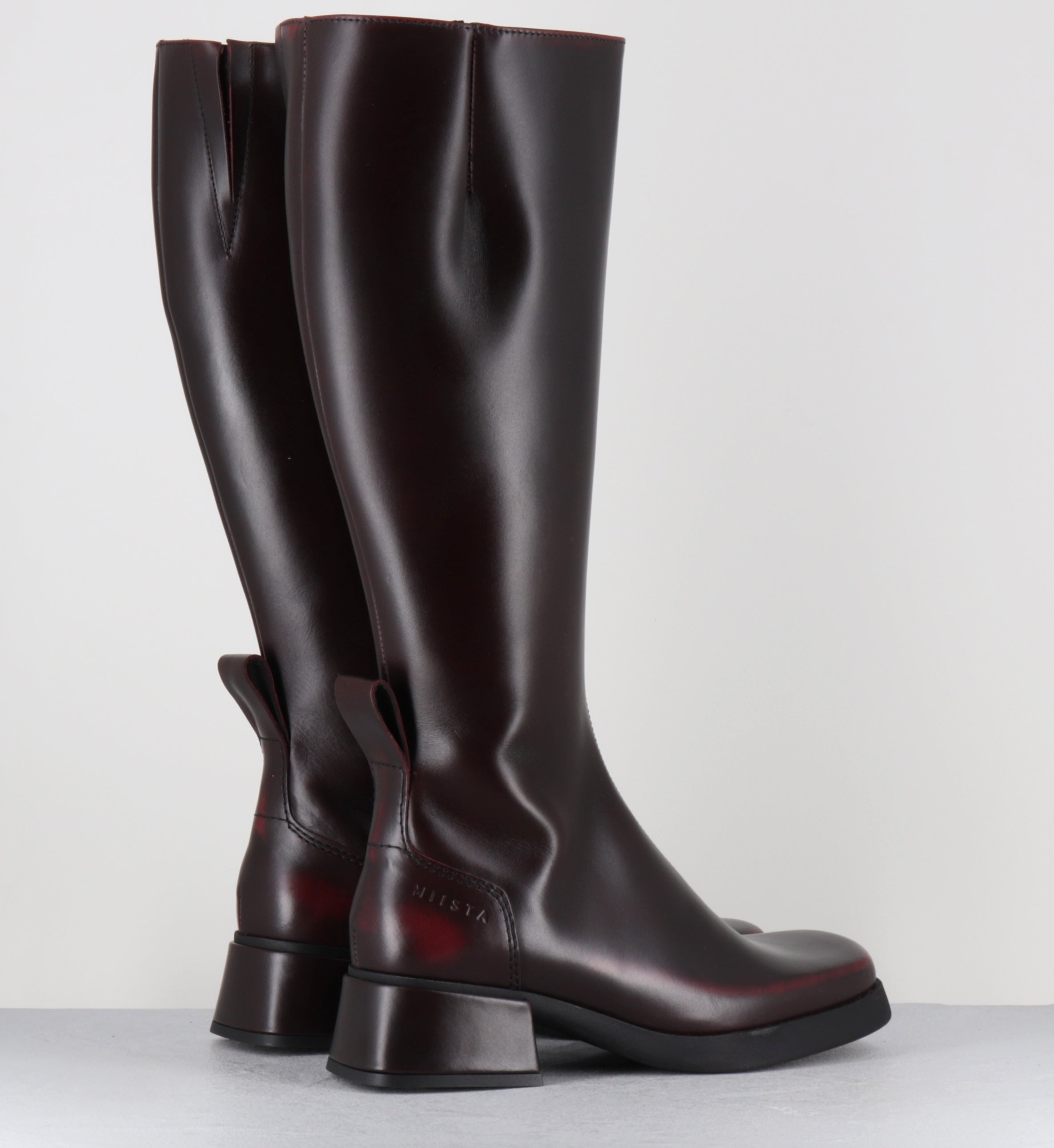 Bottes en cuir bordeaux bout carré - BRUNILDHA SHINNY BOOTS