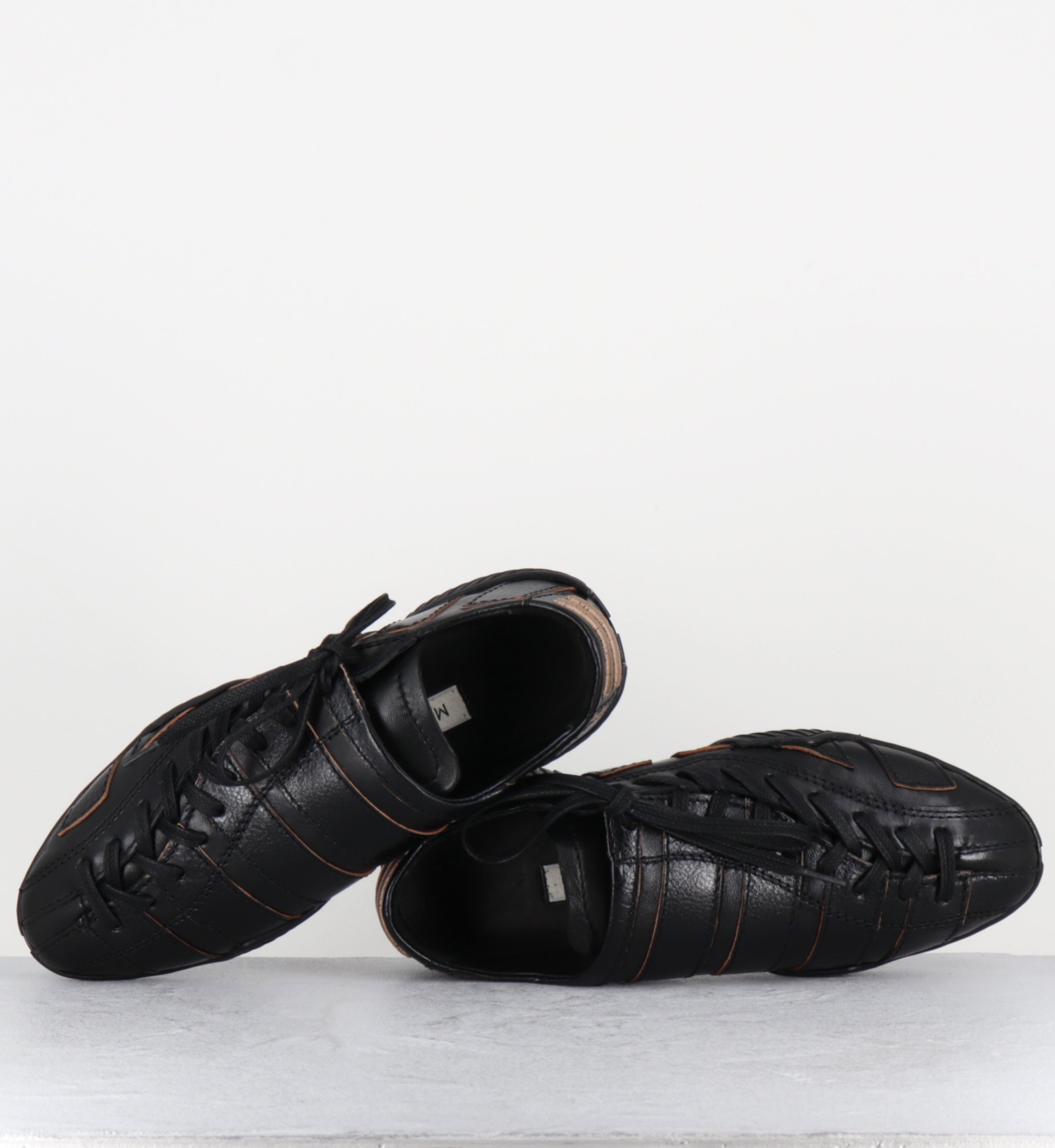 EDYTA BLACK SNEAKERS