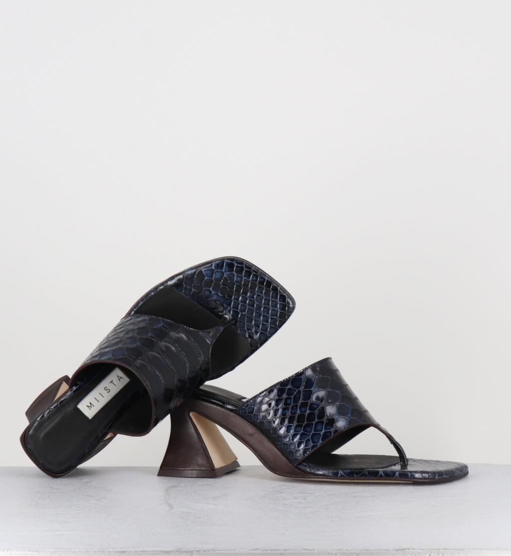 Tongs imprimé serpent bleu et cuir marron - ERNIE NAVY SNAKE