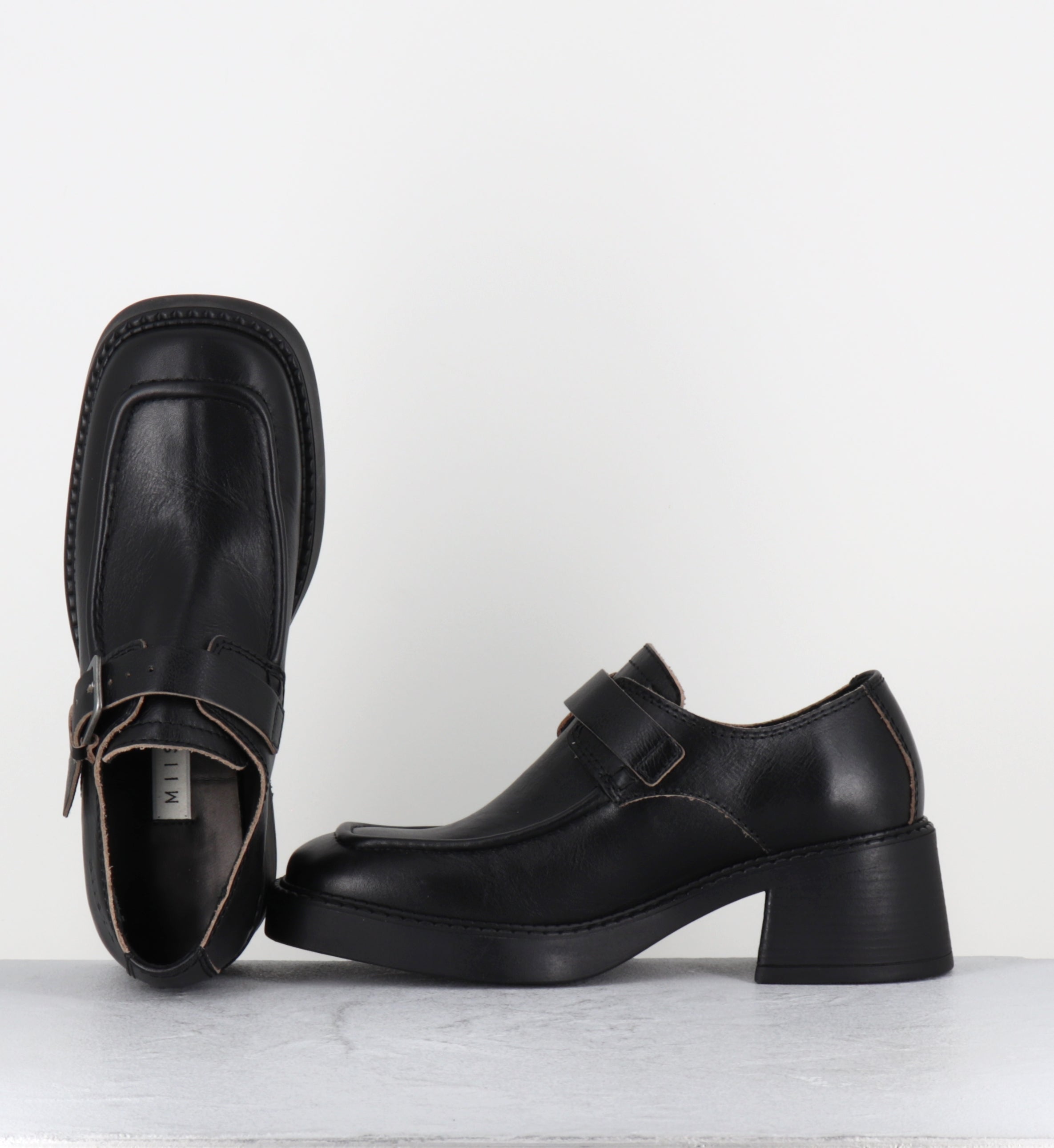 GISELA BLACK BROGUES