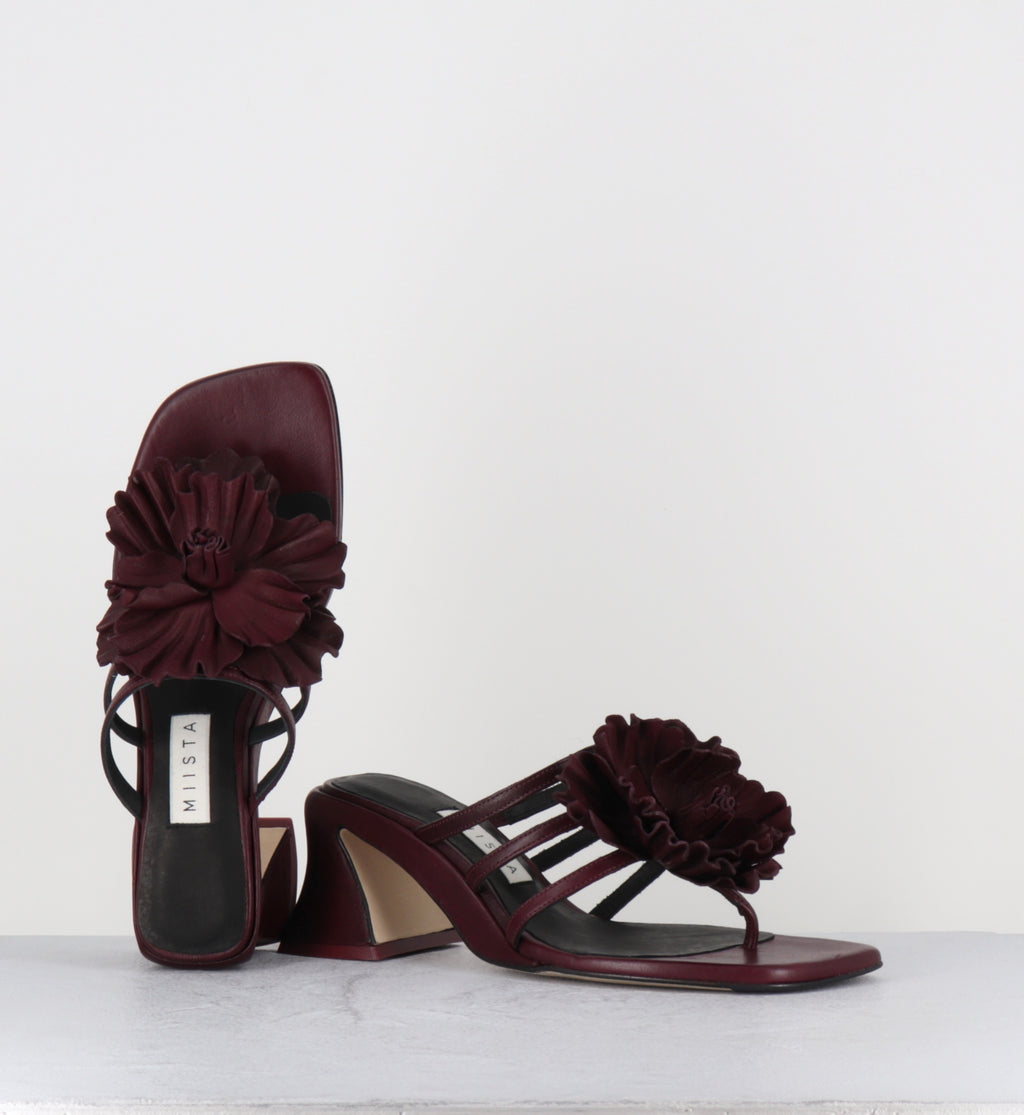 Sandales tongs à fleur en cuir bordeaux - HARA BURGUNDY SANDALS