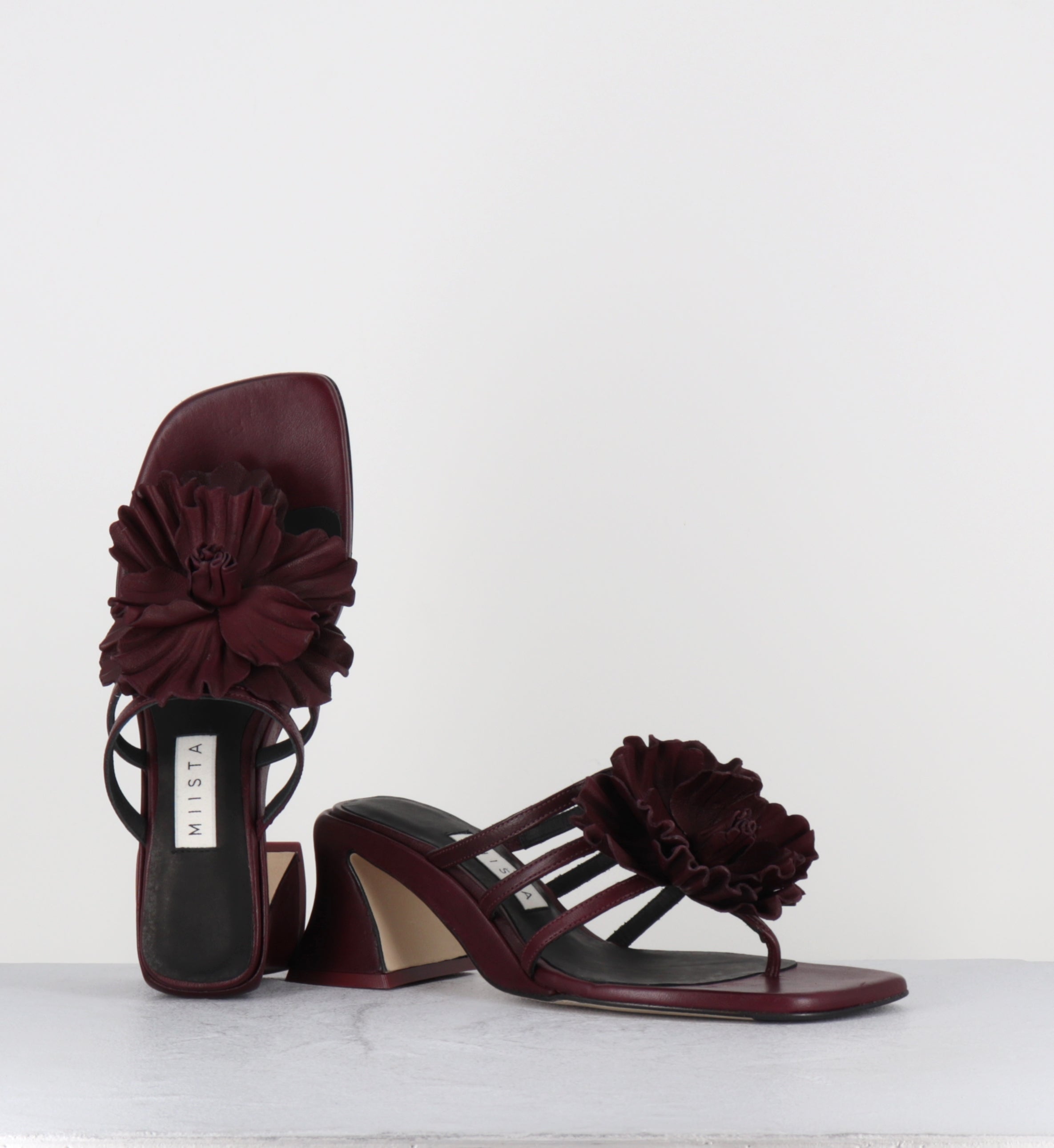 Sandales tongs à fleur en cuir bordeaux - HARA BURGUNDY SANDALS