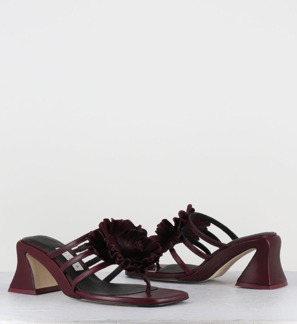 Sandales tongs à fleur en cuir bordeaux - HARA BURGUNDY SANDALS
