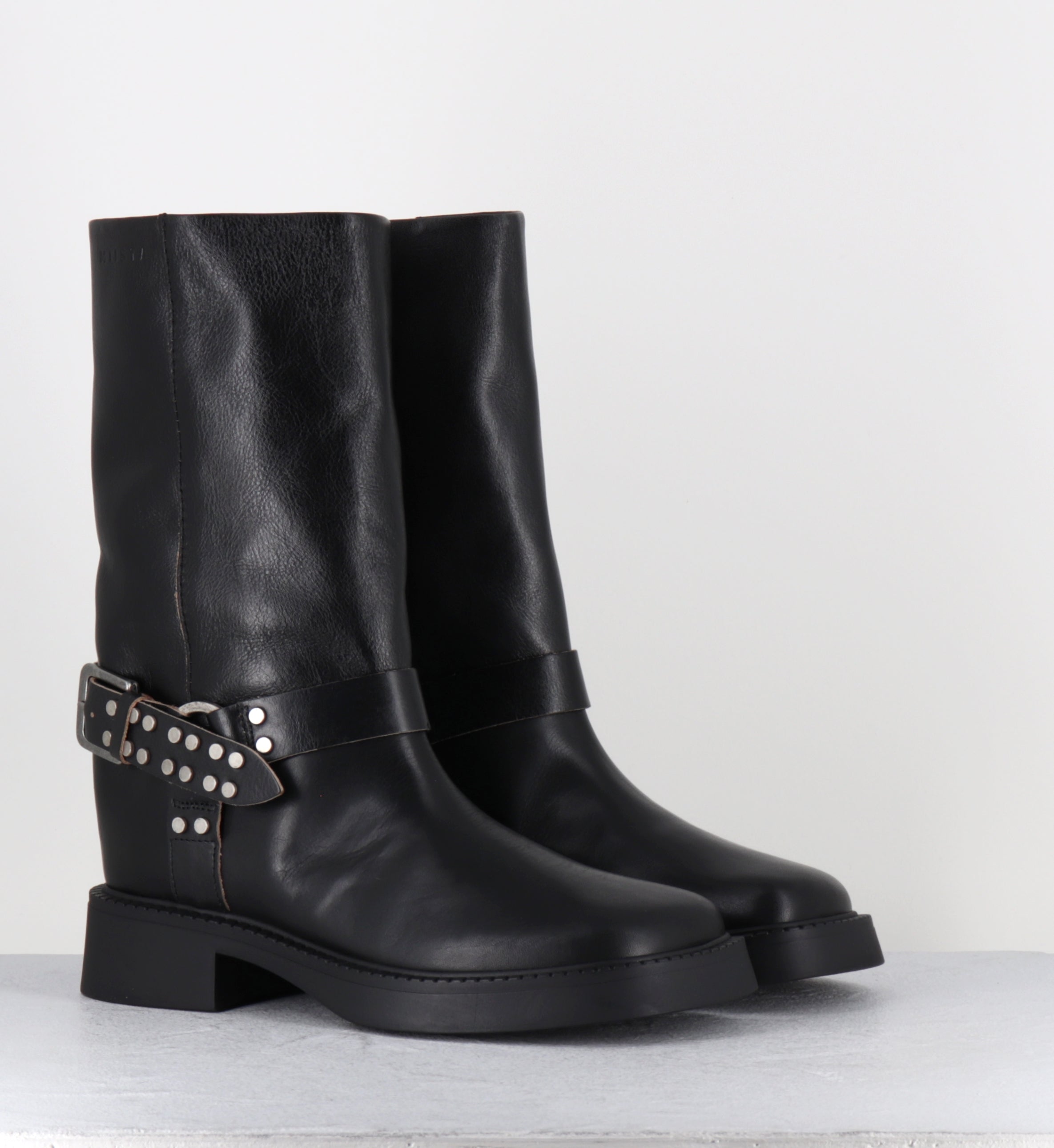 MAITEA BLACK BOOTS