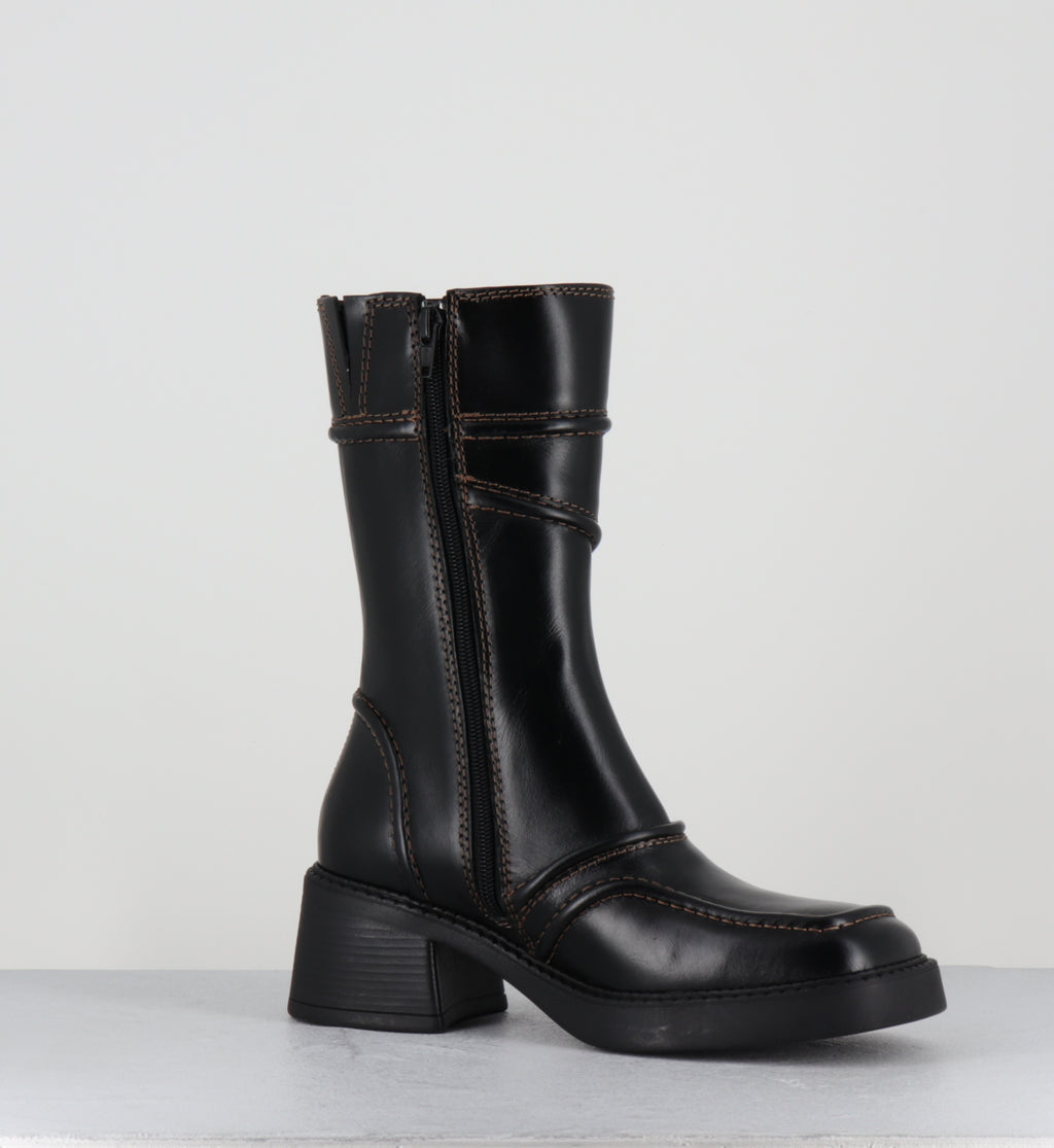 Boots cuir noir surpiqûres marron bout carré - MALENE BLACK & BROWN BOOTS