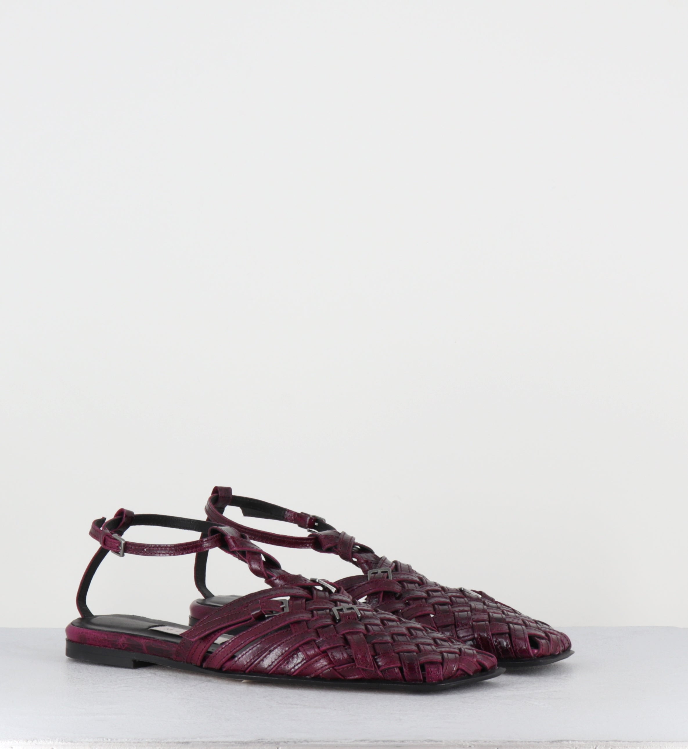 Mary-jane en cuir tressé prune - MAYRA PURPLE SANDALS
