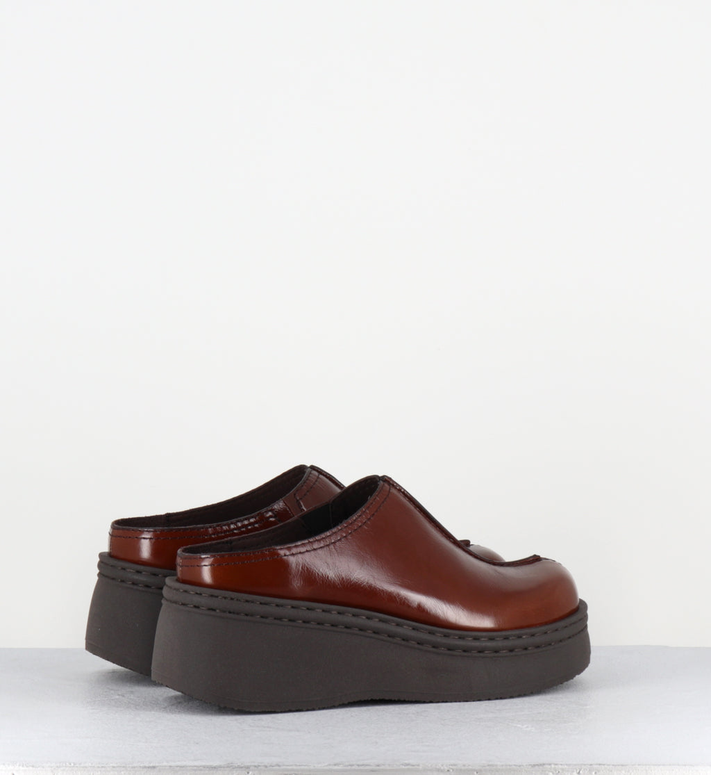 Sabot en cuir marron à plateforme - MEGO DARK BROWN MULES