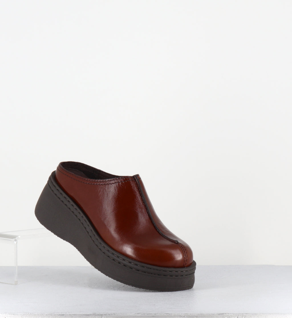 Sabot en cuir marron à plateforme - MEGO DARK BROWN MULES