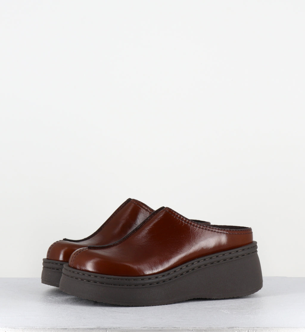 Sabot en cuir marron à plateforme - MEGO DARK BROWN MULES