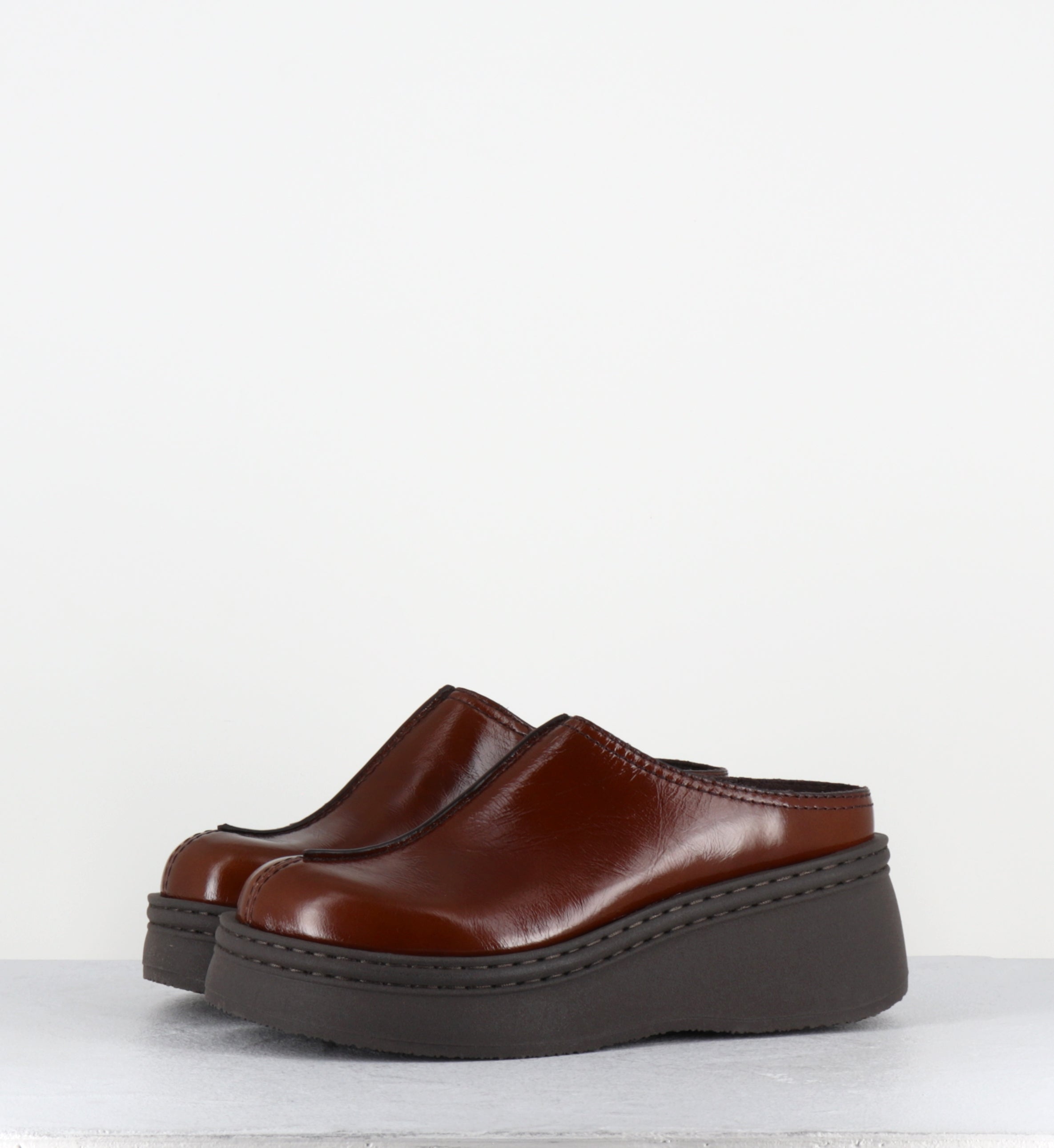 Sabot en cuir marron à plateforme - MEGO DARK BROWN MULES