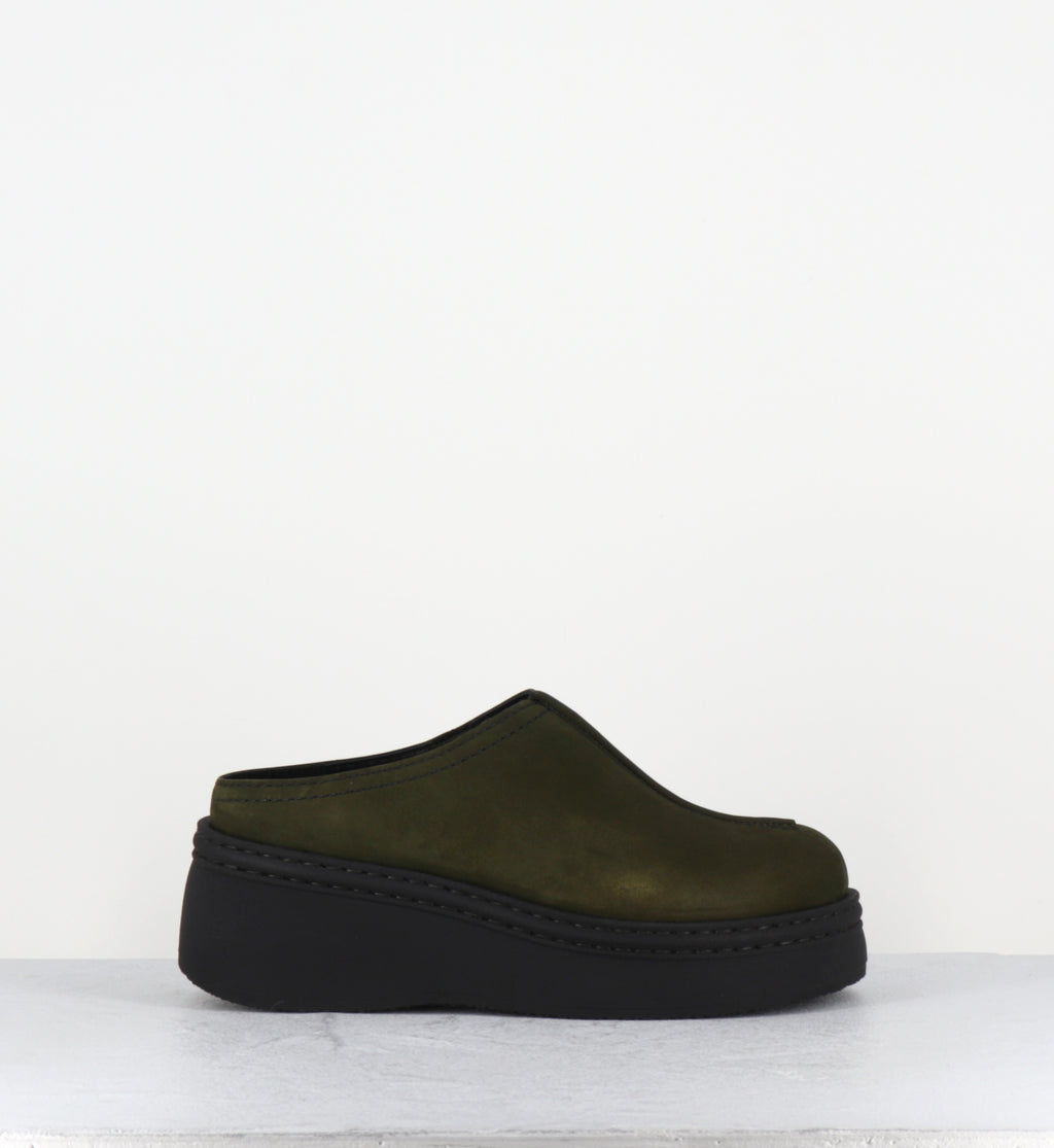 Sabot en daim kaki à plateforme - MEGO KHAKI MULES
