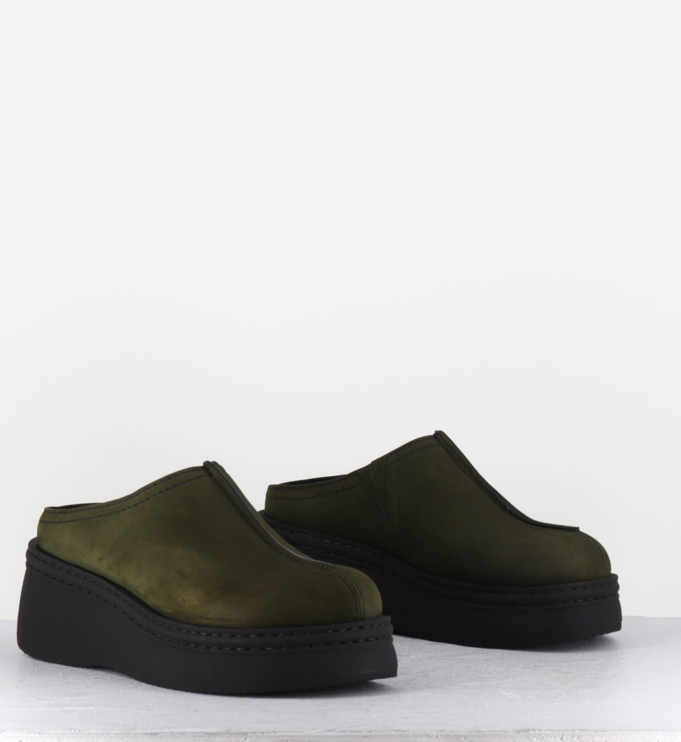 Sabot en daim kaki à plateforme - MEGO KHAKI MULES