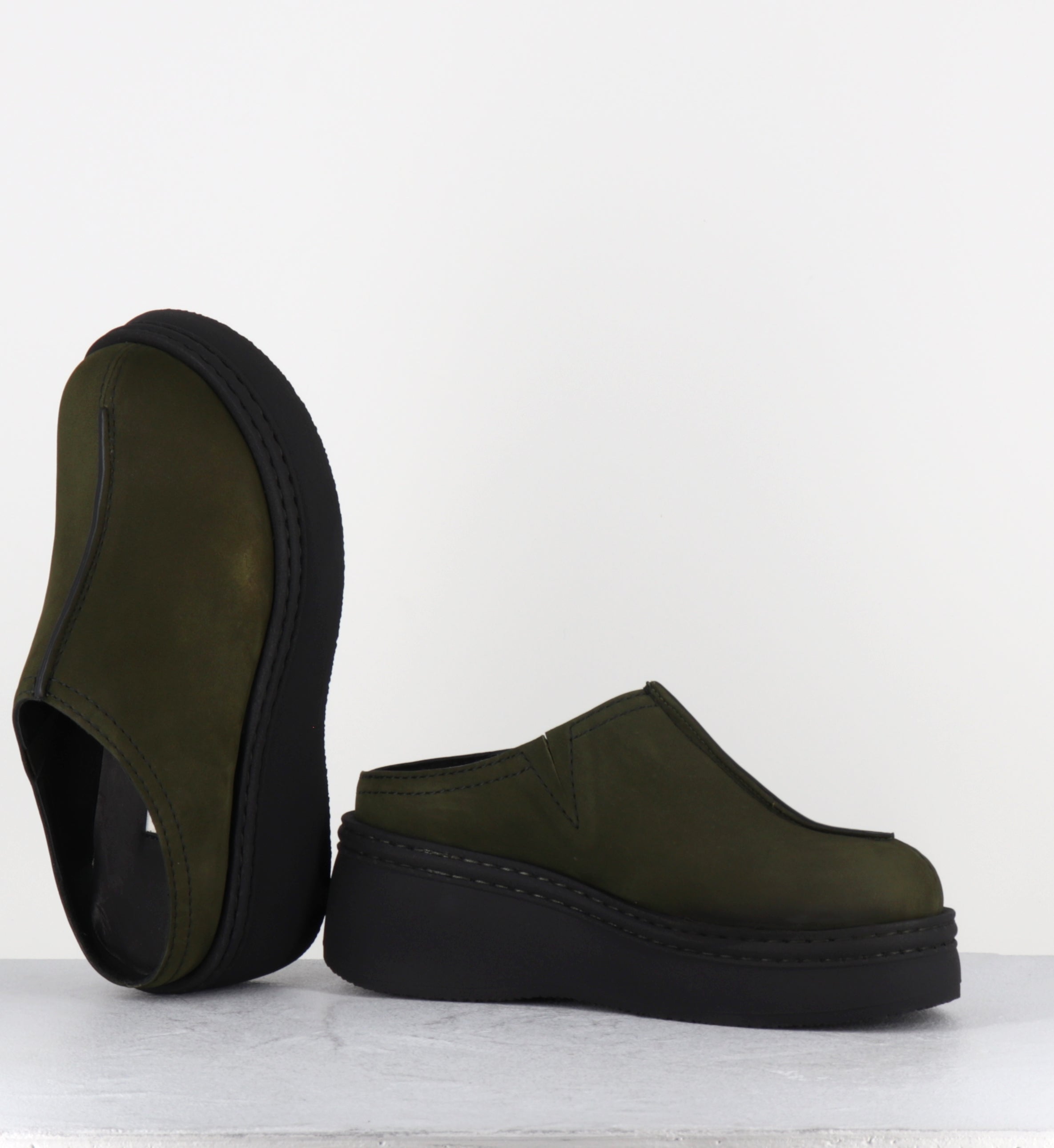 Sabot en daim kaki à plateforme - MEGO KHAKI MULES