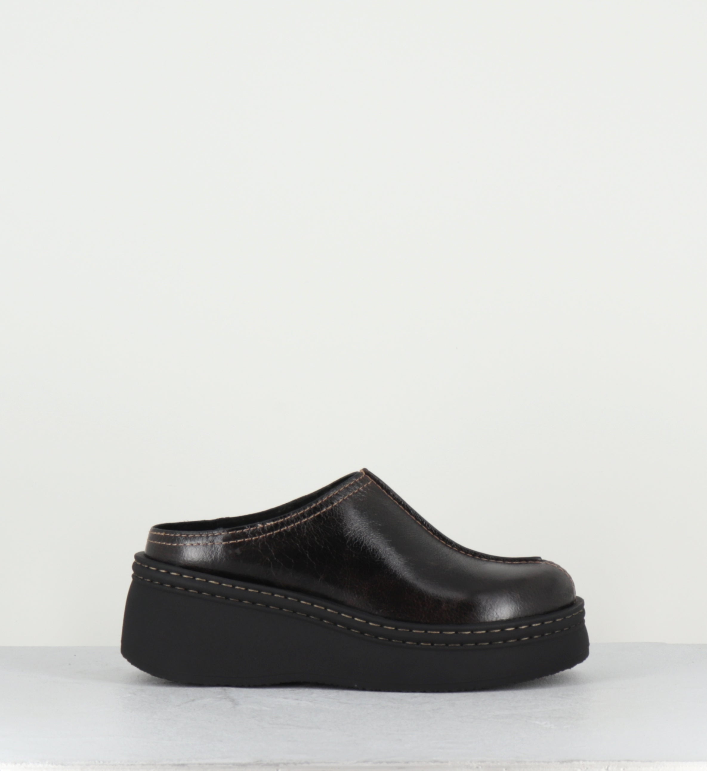 Sabot compensés en cuir marron - MEGO SHINNY TESTA