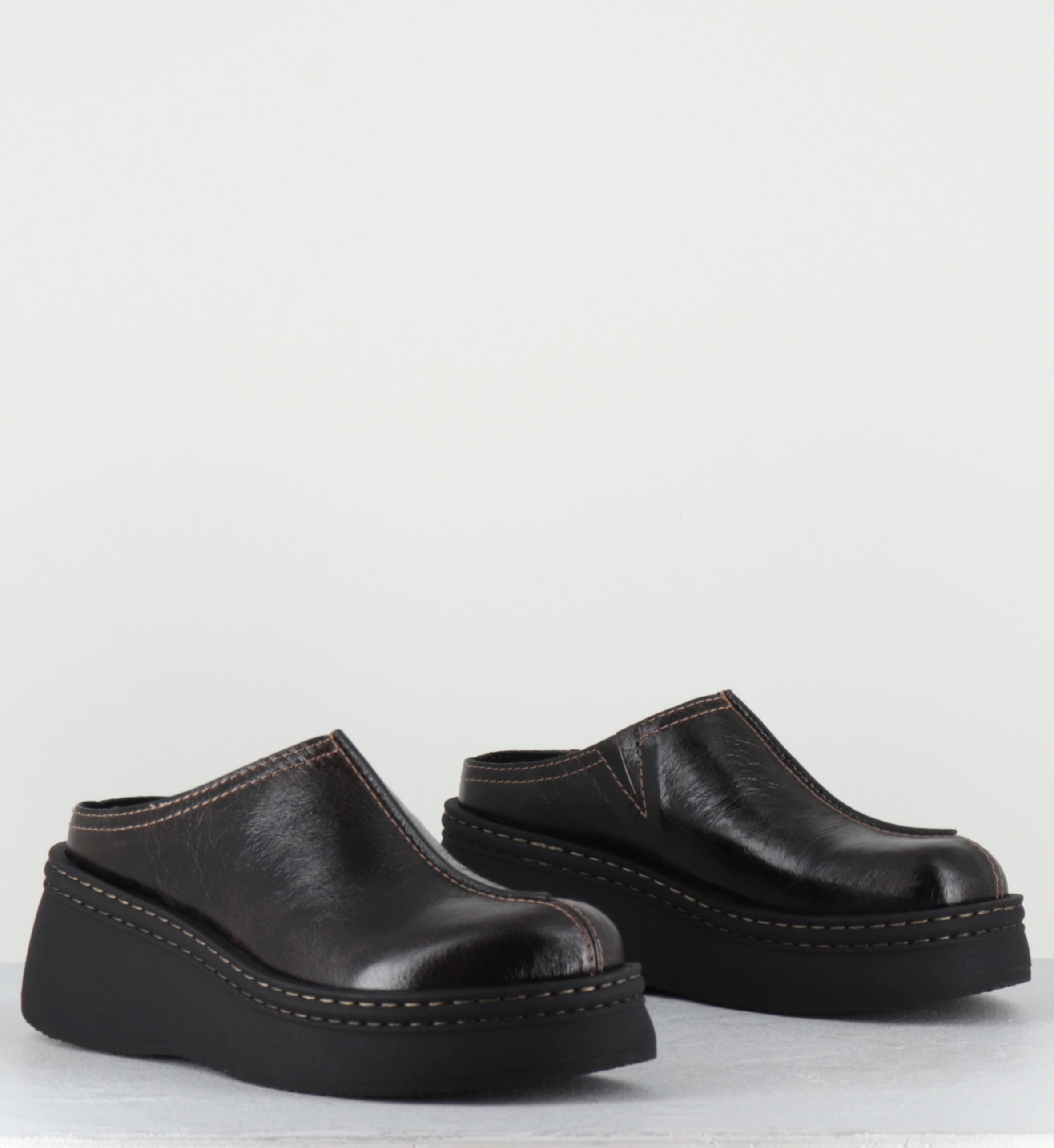 Sabot compensés en cuir marron - MEGO SHINNY TESTA