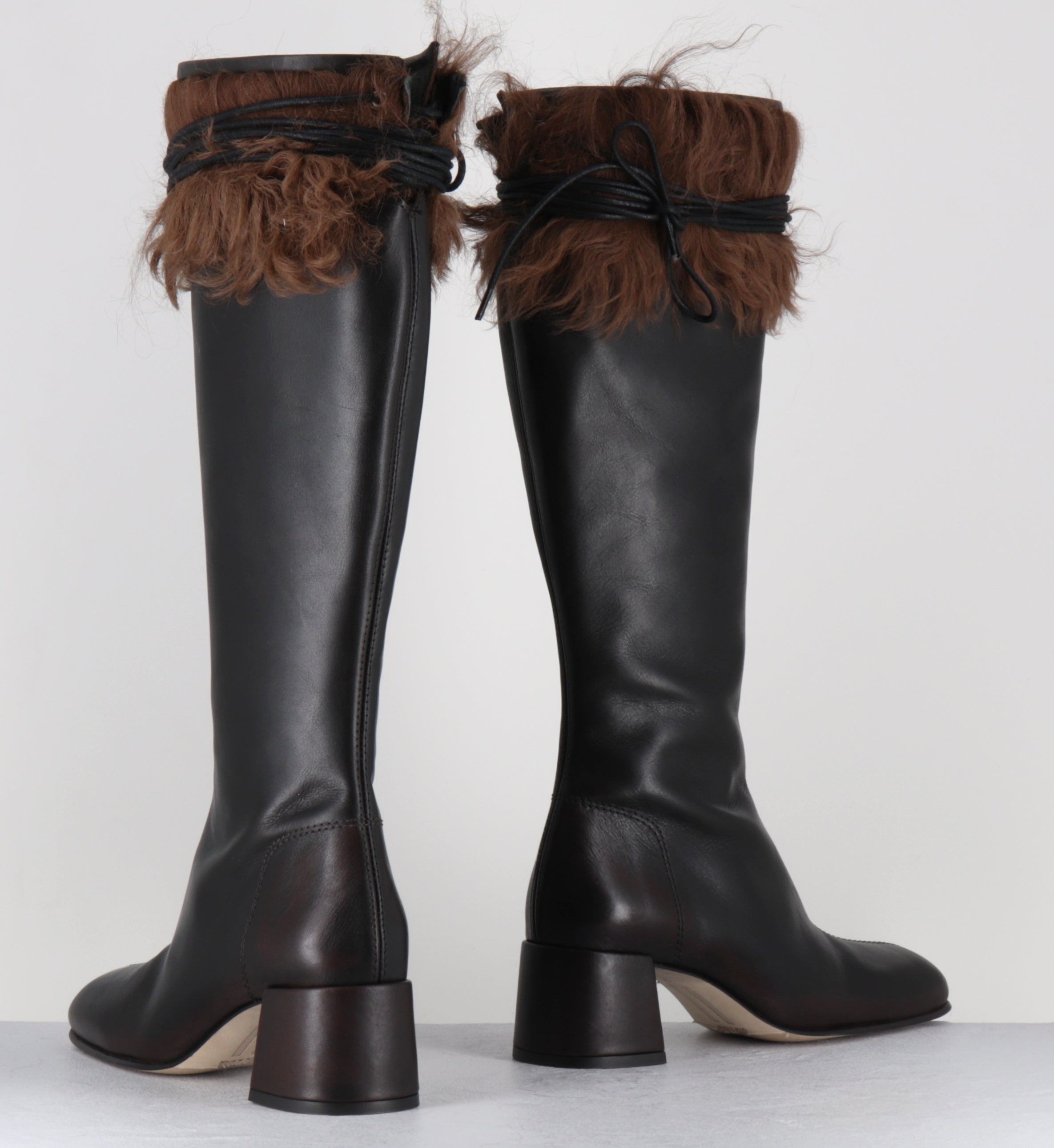 SAURA FUR TALL
