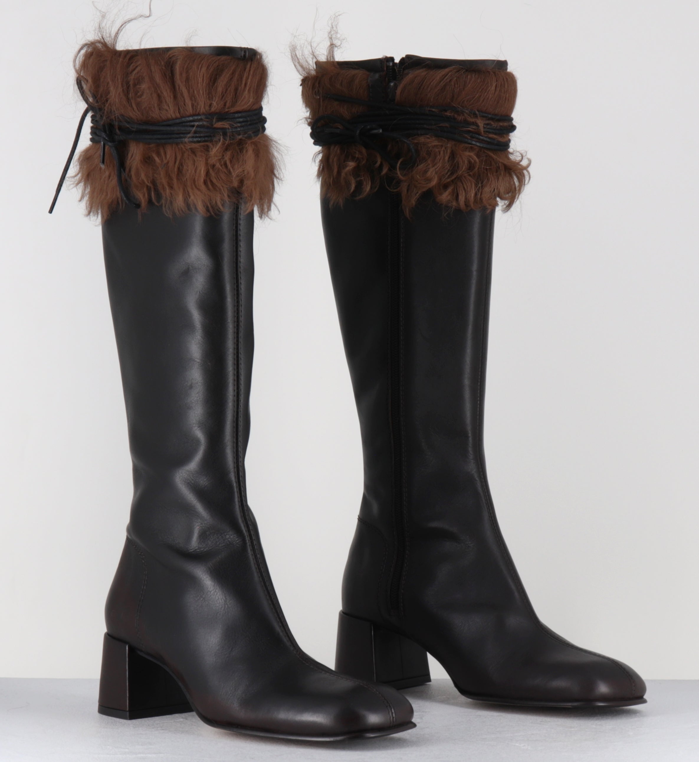 SAURA FUR TALL