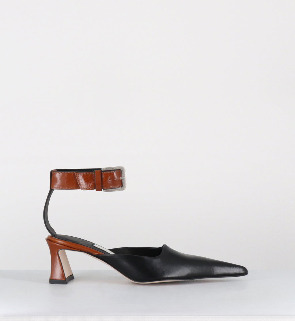 Escarpins pointu cuir noir et marron - QORI TAN ANKLE