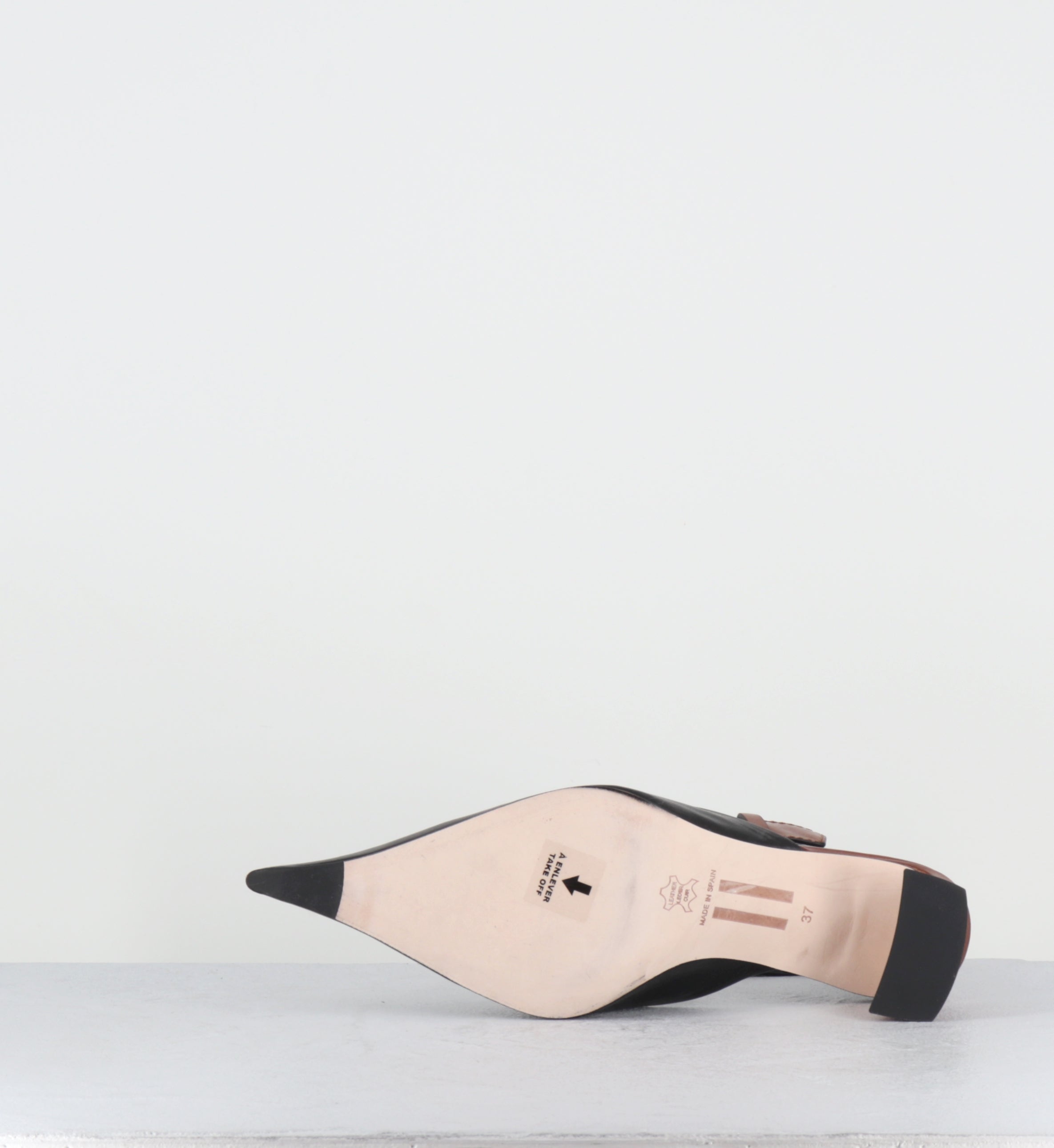 Escarpins pointu cuir noir et marron - QORI TAN ANKLE