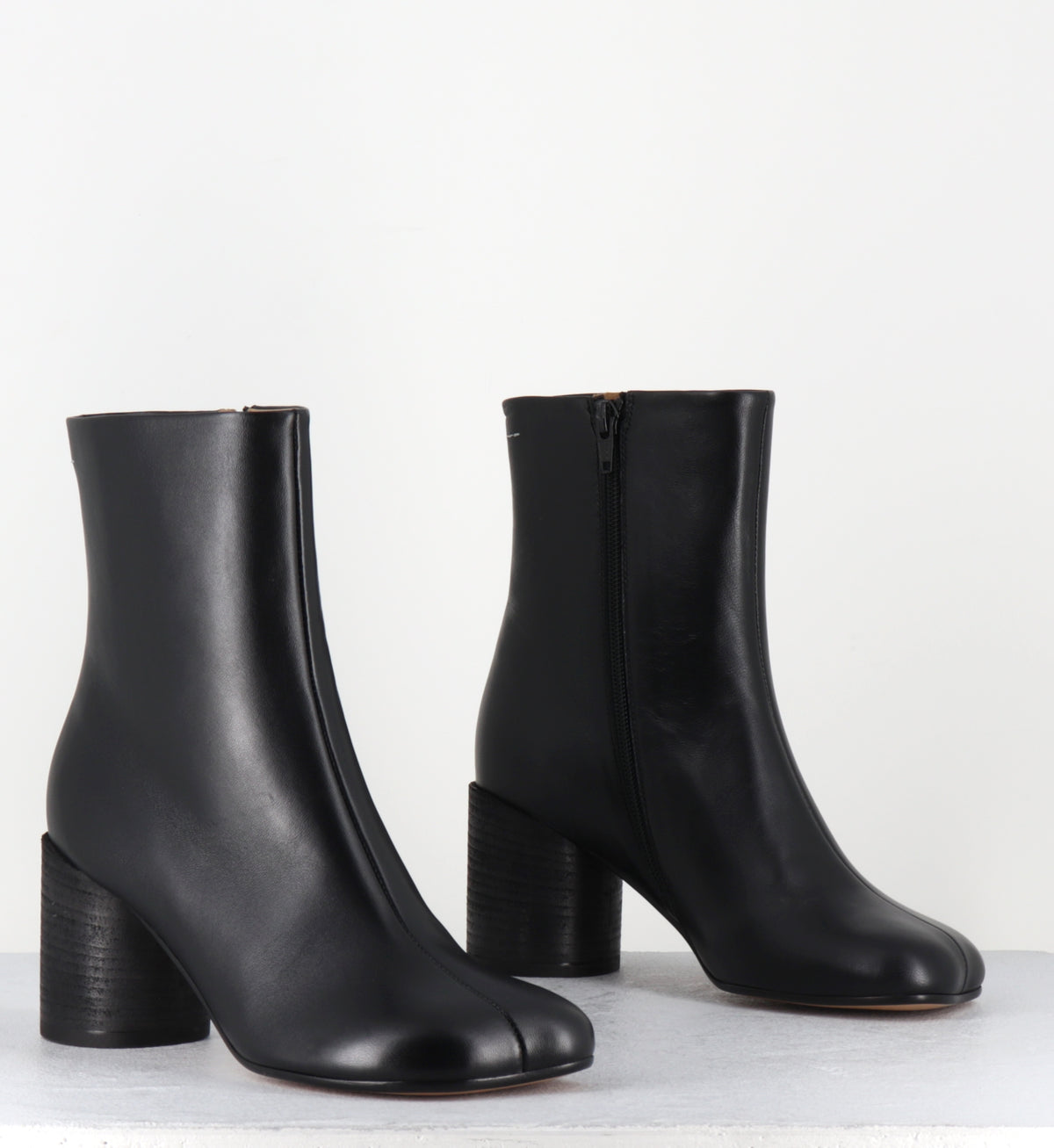 Boots anatomiques en cuir noir - S59WU0235H26 T8013