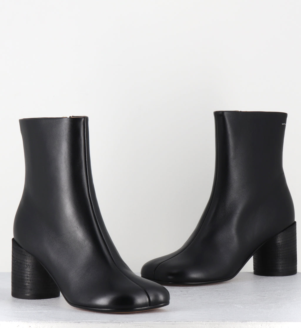 Boots anatomiques en cuir noir - S59WU0235H26 T8013