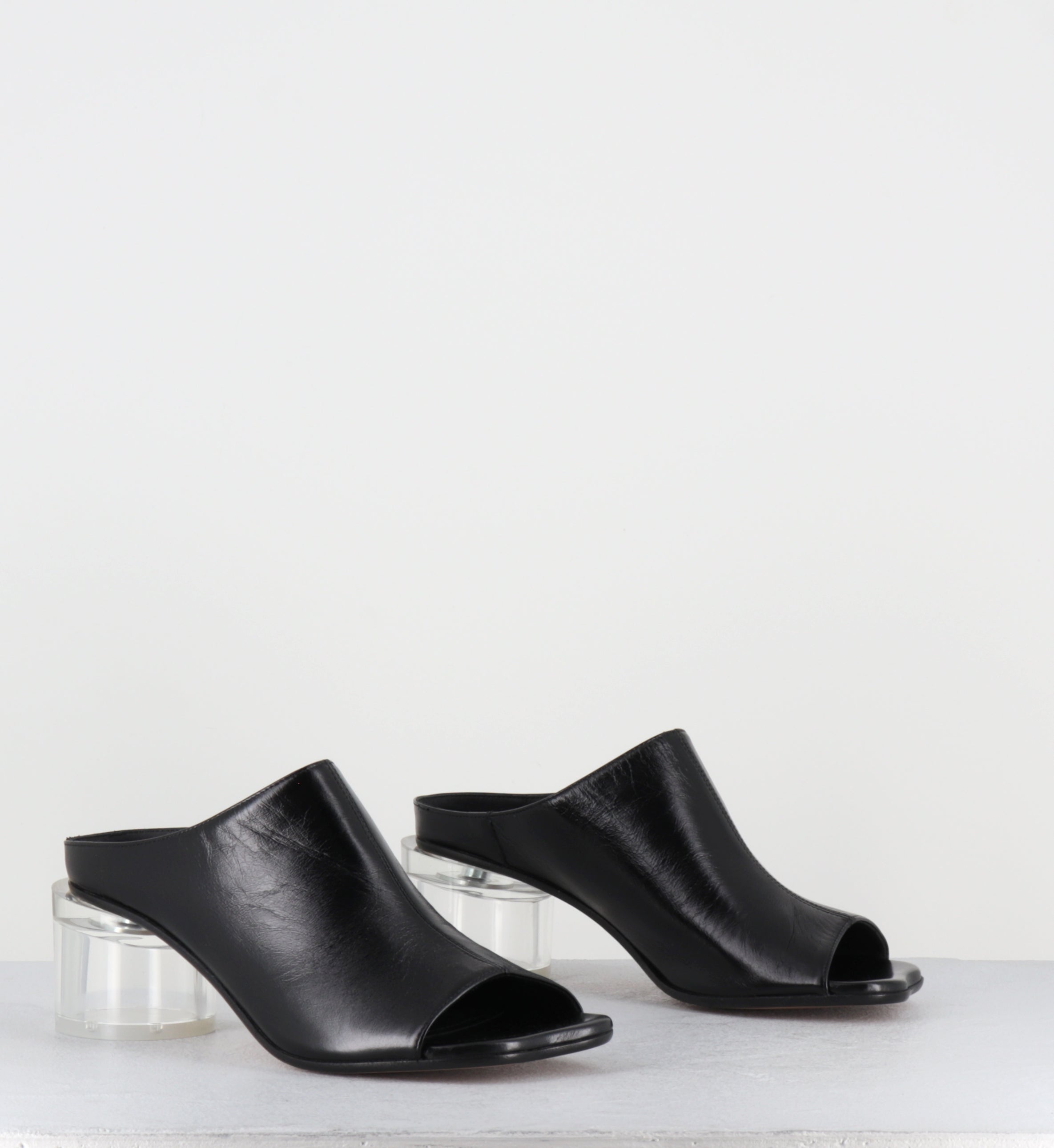 Mules en cuir noir talon plexi - S59WP0215 T8013