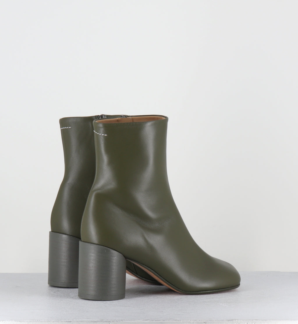 Boots anatomiques en cuir vert - S59WU0235H26 T7010