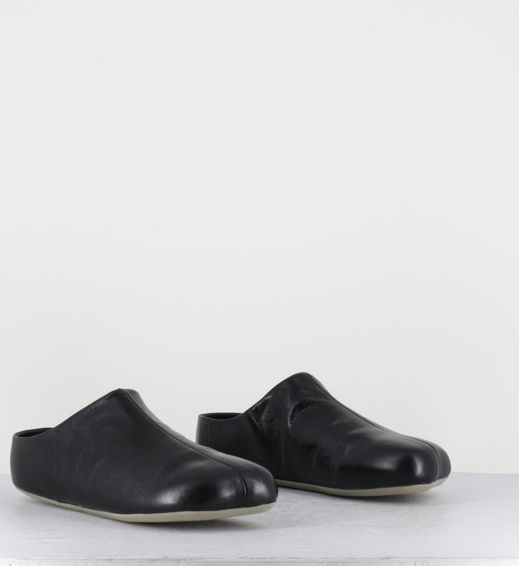 Mules anatomiques en cuir noir - S59WX0083 T8013