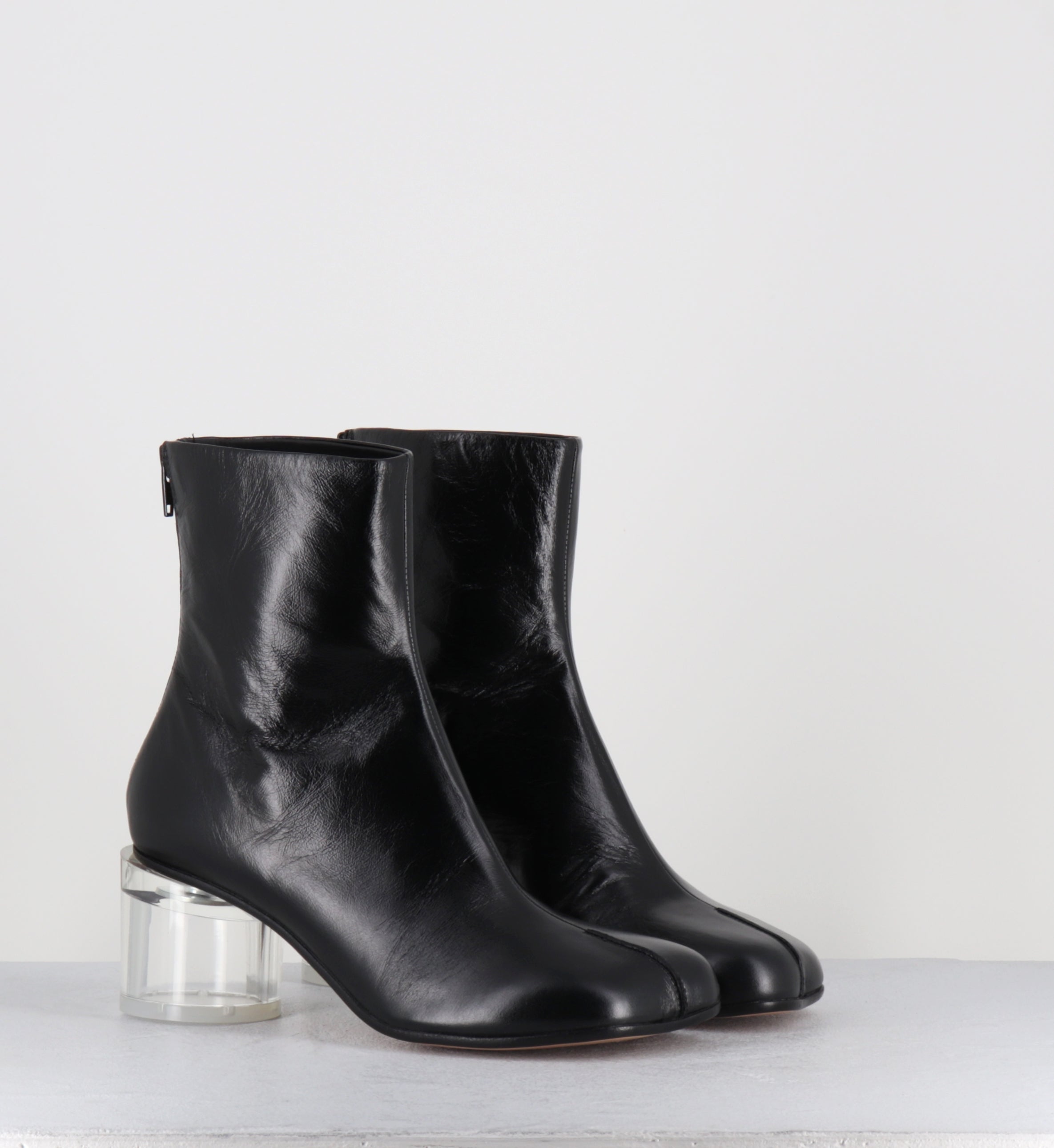 Boots en cuir noir talon plexi - S59WU0265 T8013