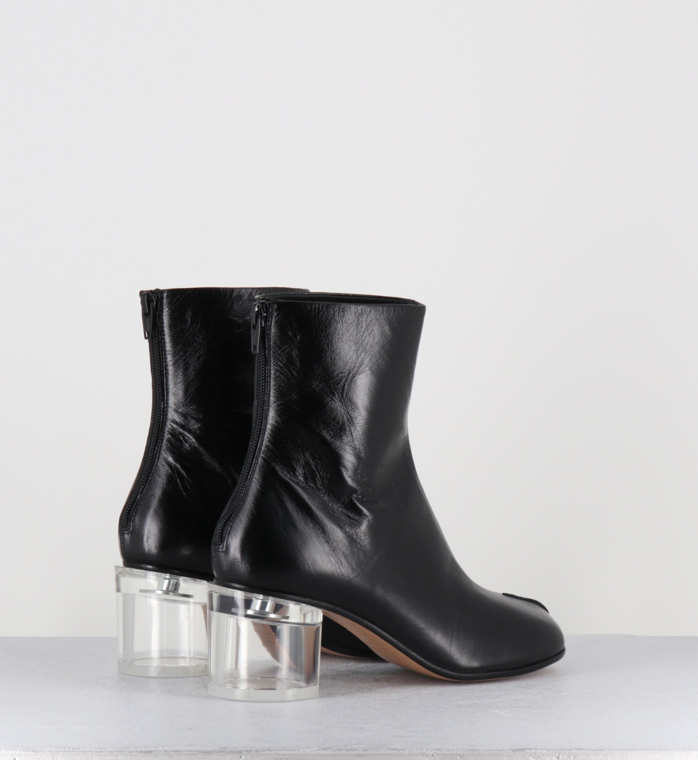 Boots en cuir noir talon plexi - S59WU0265 T8013