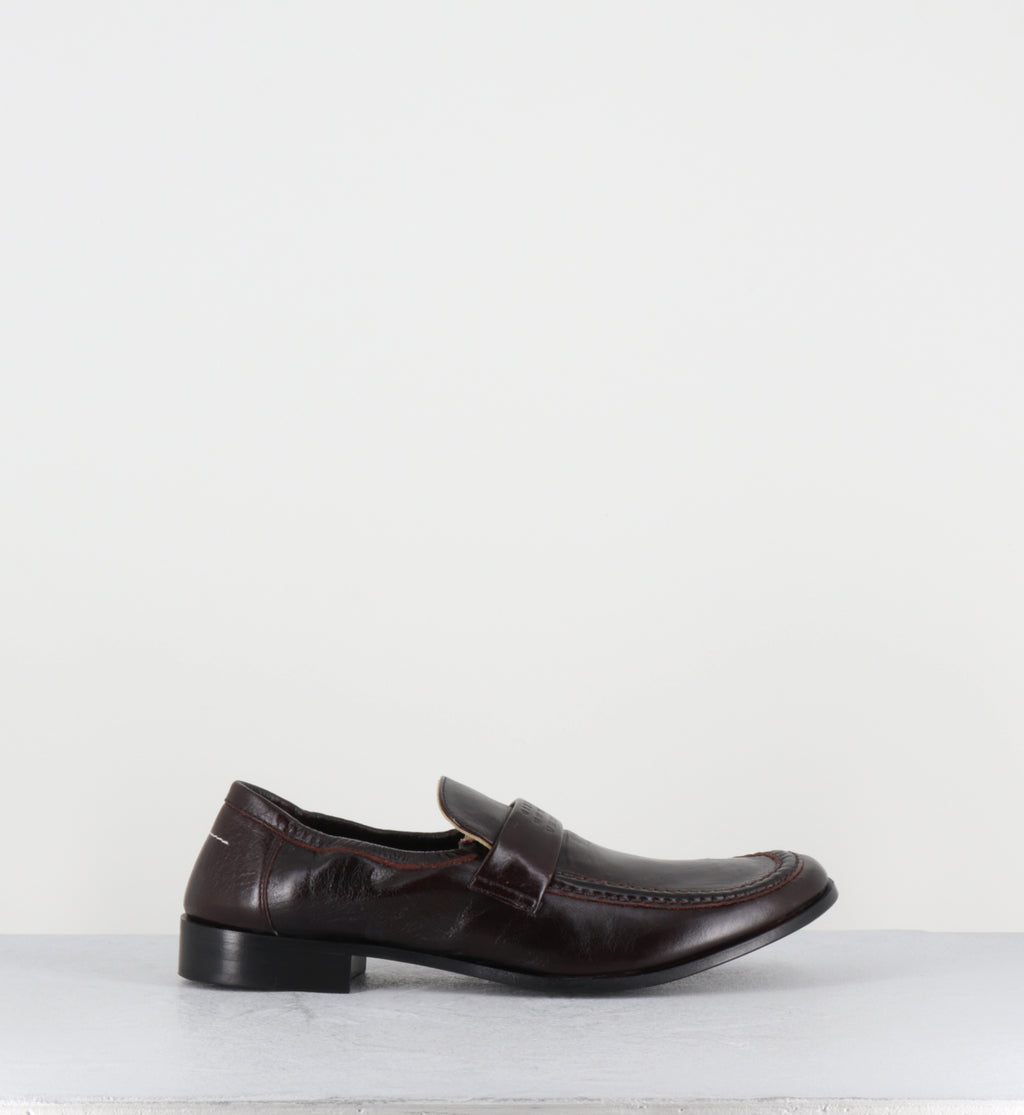 Mocassins plates en cuir marron - S66WR0034 T8243