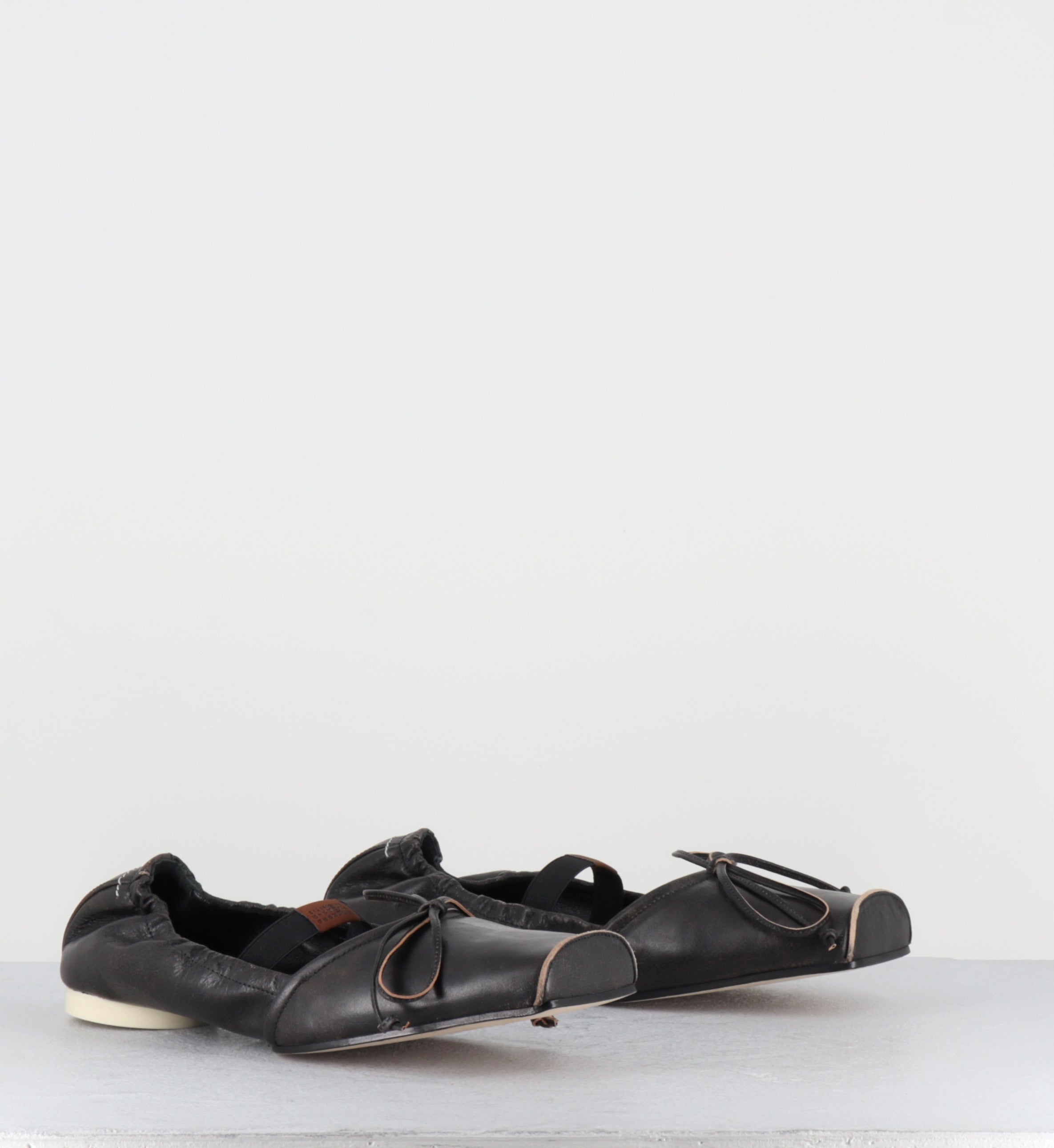 Ballerines en cuir marron élastique - S66WZ0037 HB495