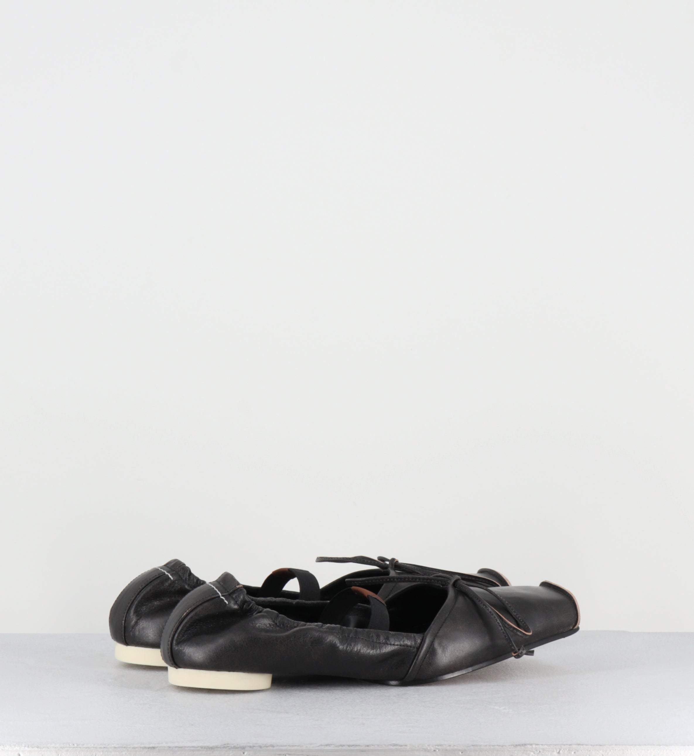 Ballerines en cuir marron élastique - S66WZ0037 HB495