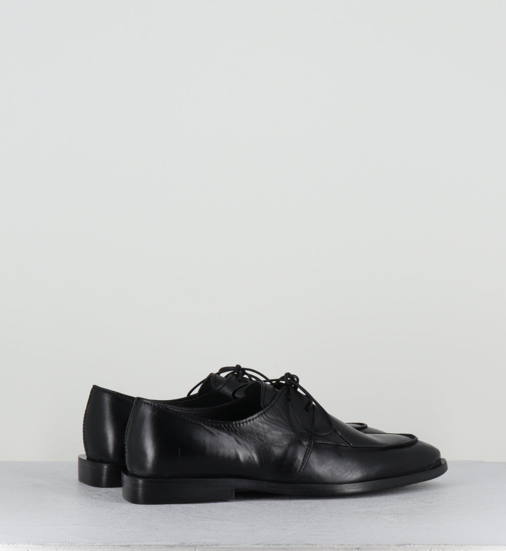 Derby pointu à lacets en cuir noir - 85604A COLORADO NERO